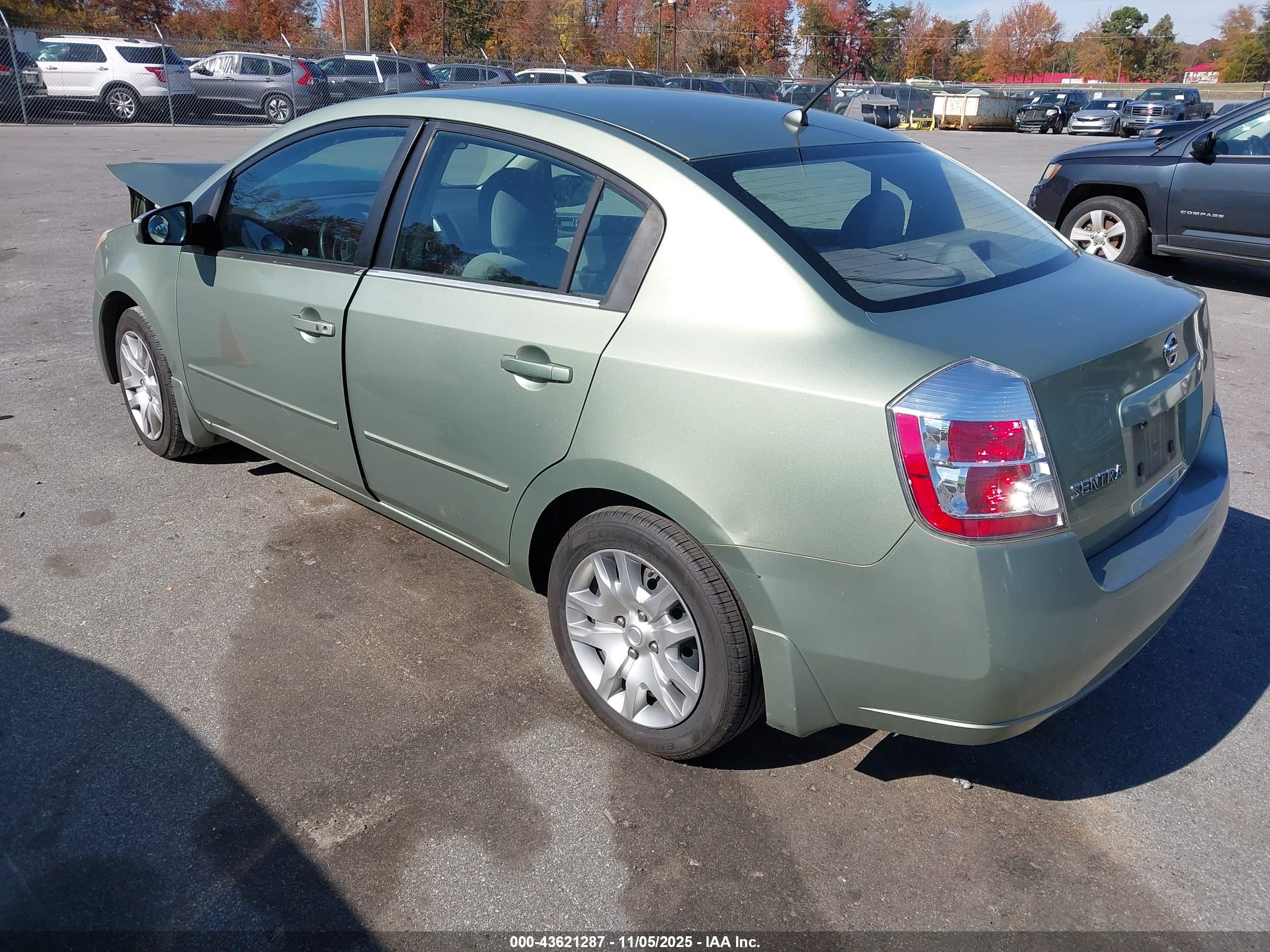 NISSAN SENTRA image 3