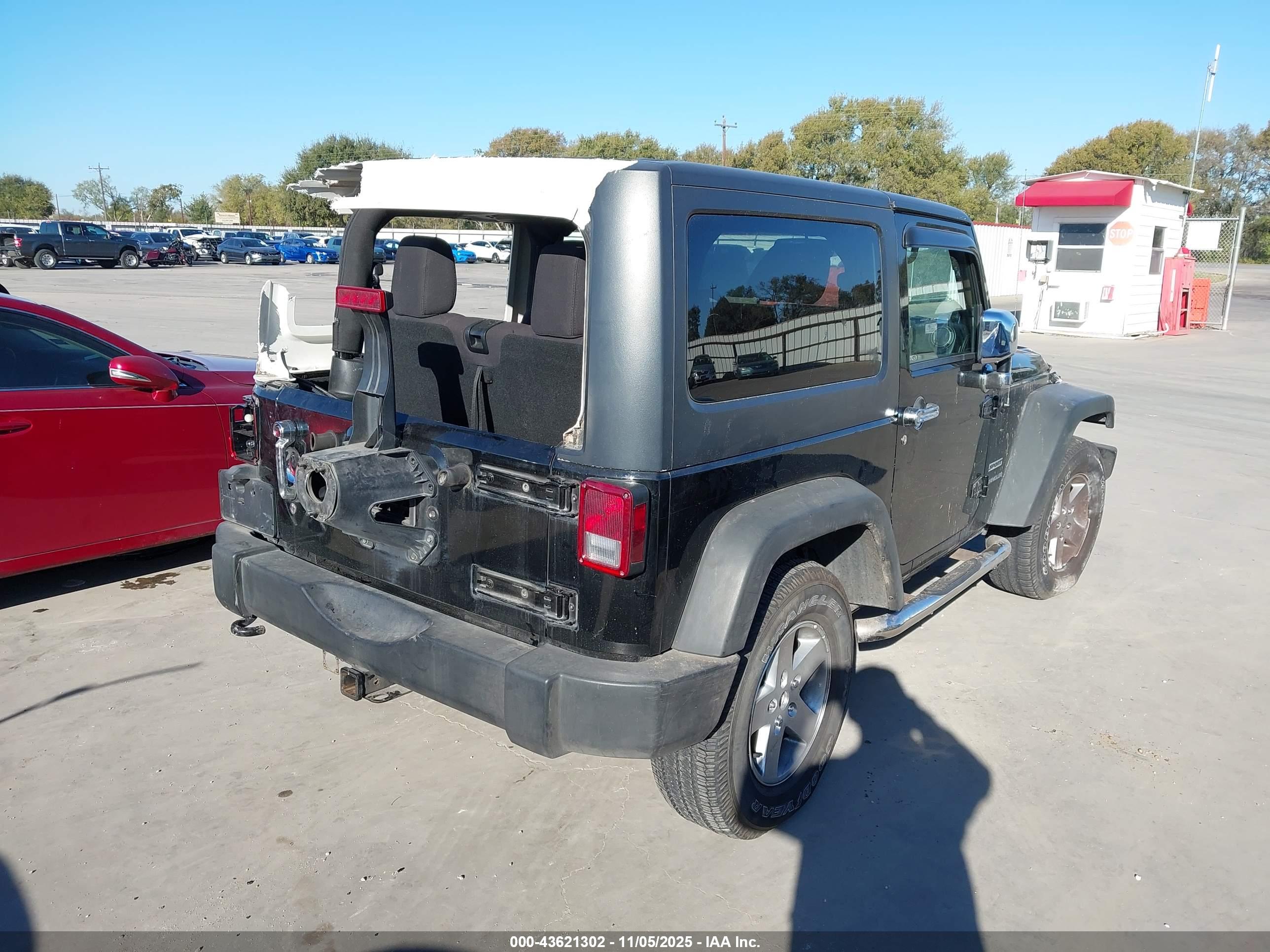 JEEP WRANGLER image 4