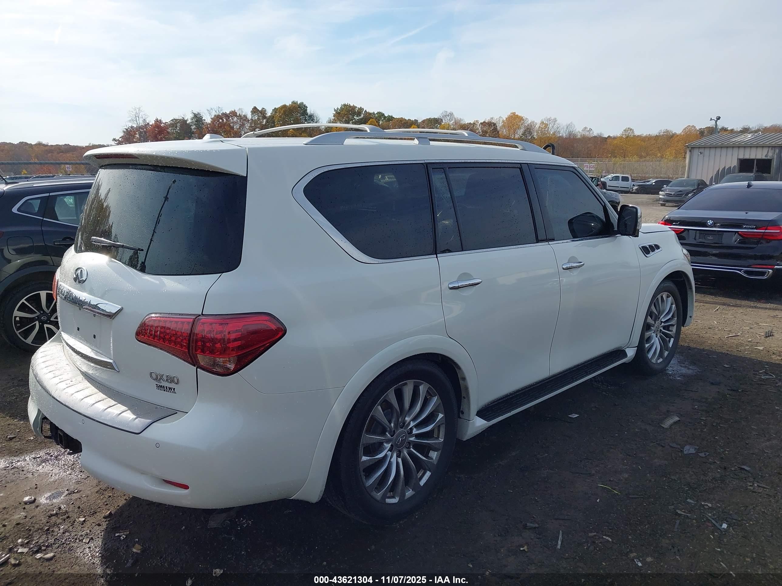 INFINITI QX80 image 4