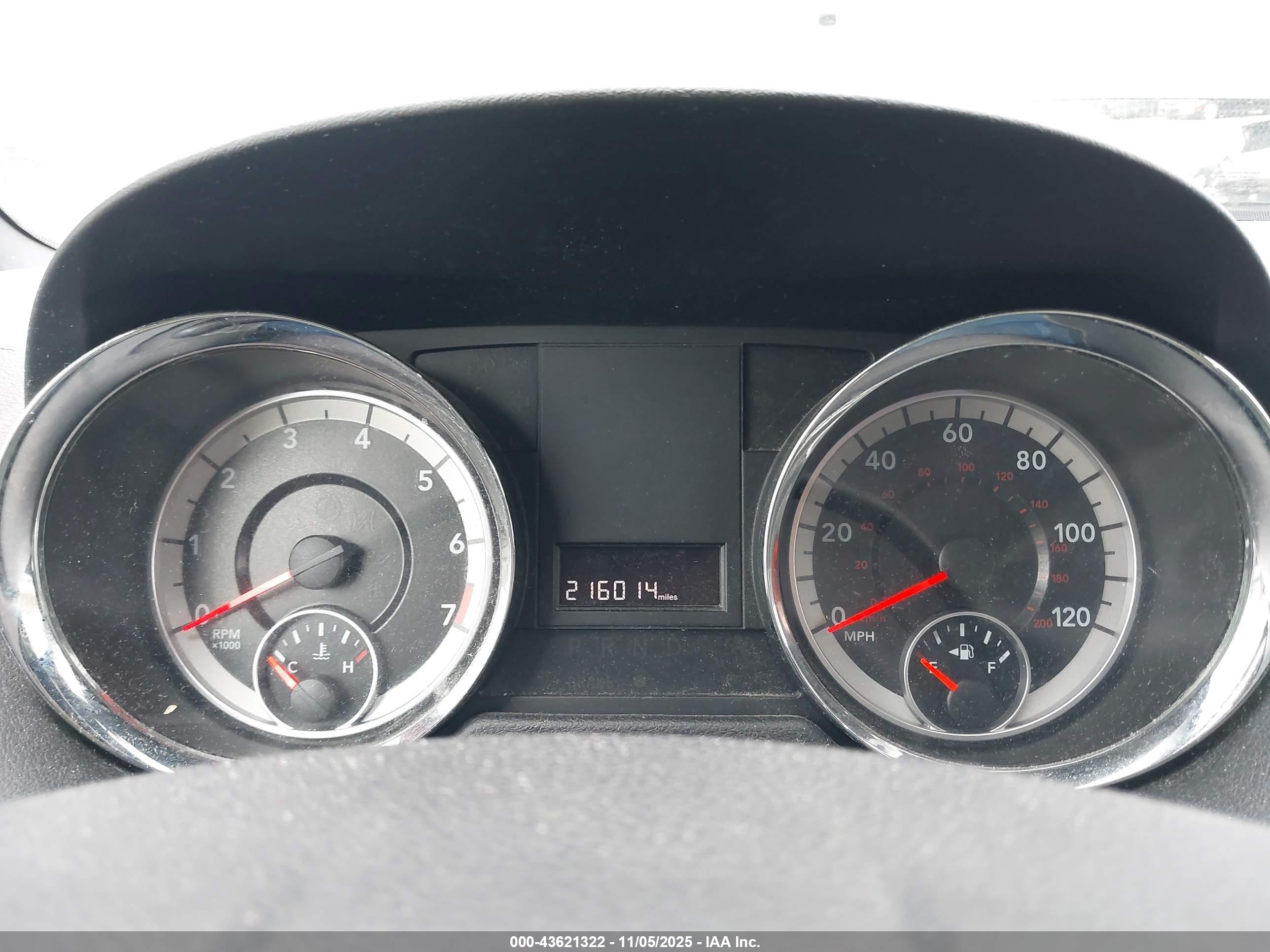 DODGE GRAND image 7