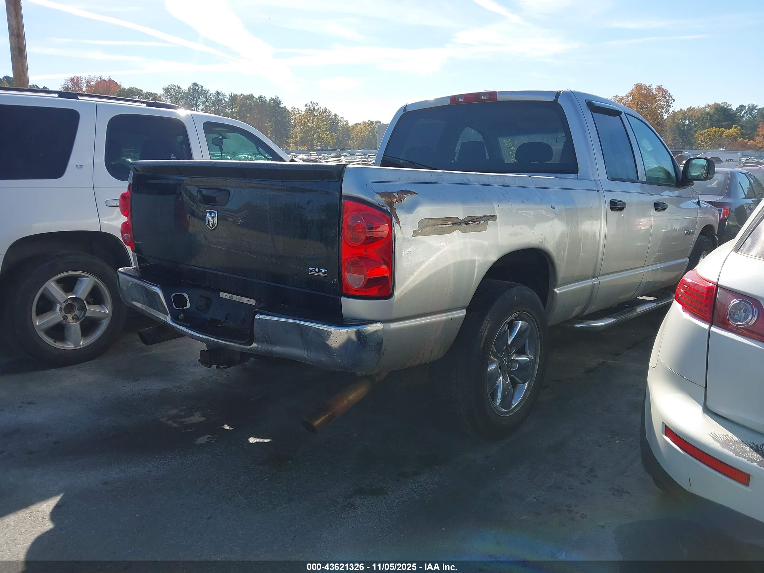 DODGE RAM image 4