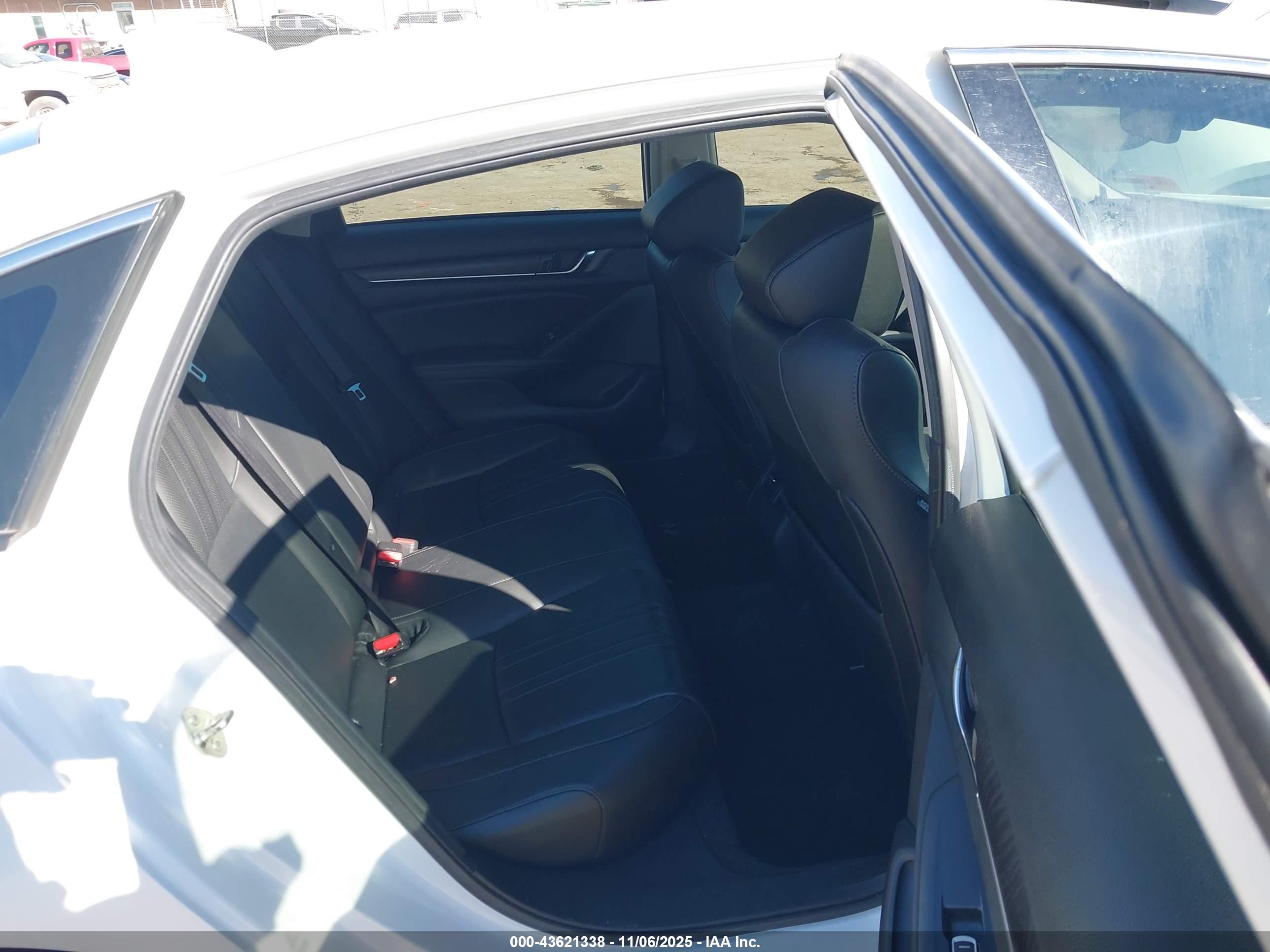 HONDA ACCORD image 8