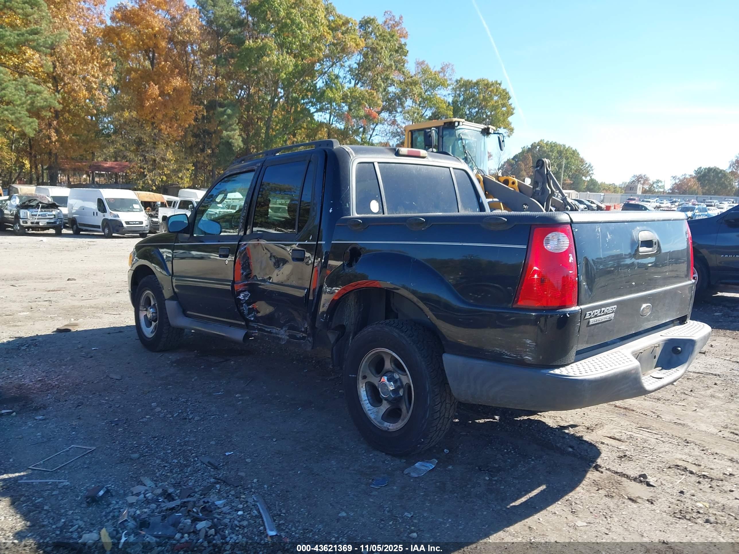 FORD EXPLORER image 3
