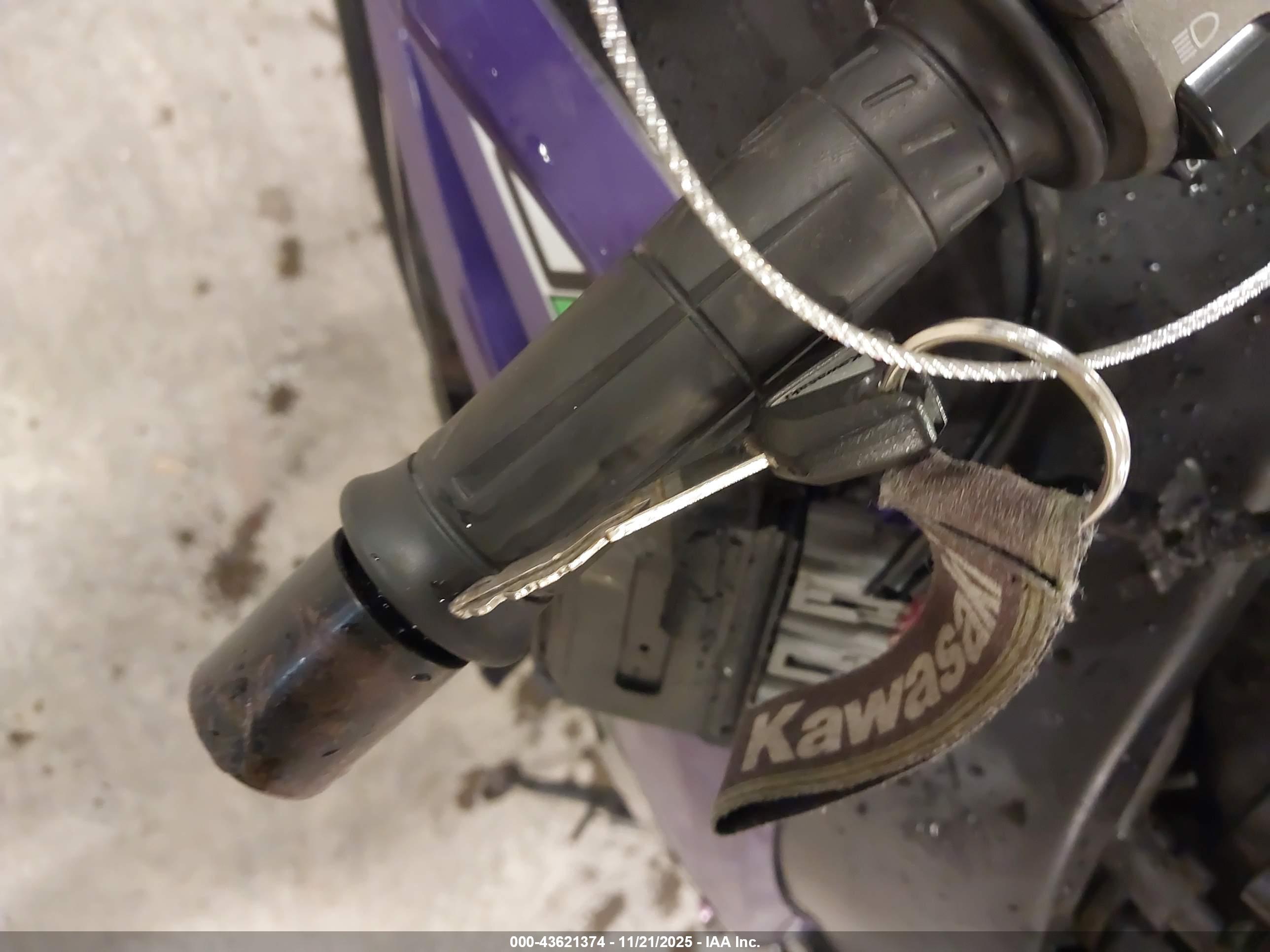 KAWASAKI ZX1000 image 11
