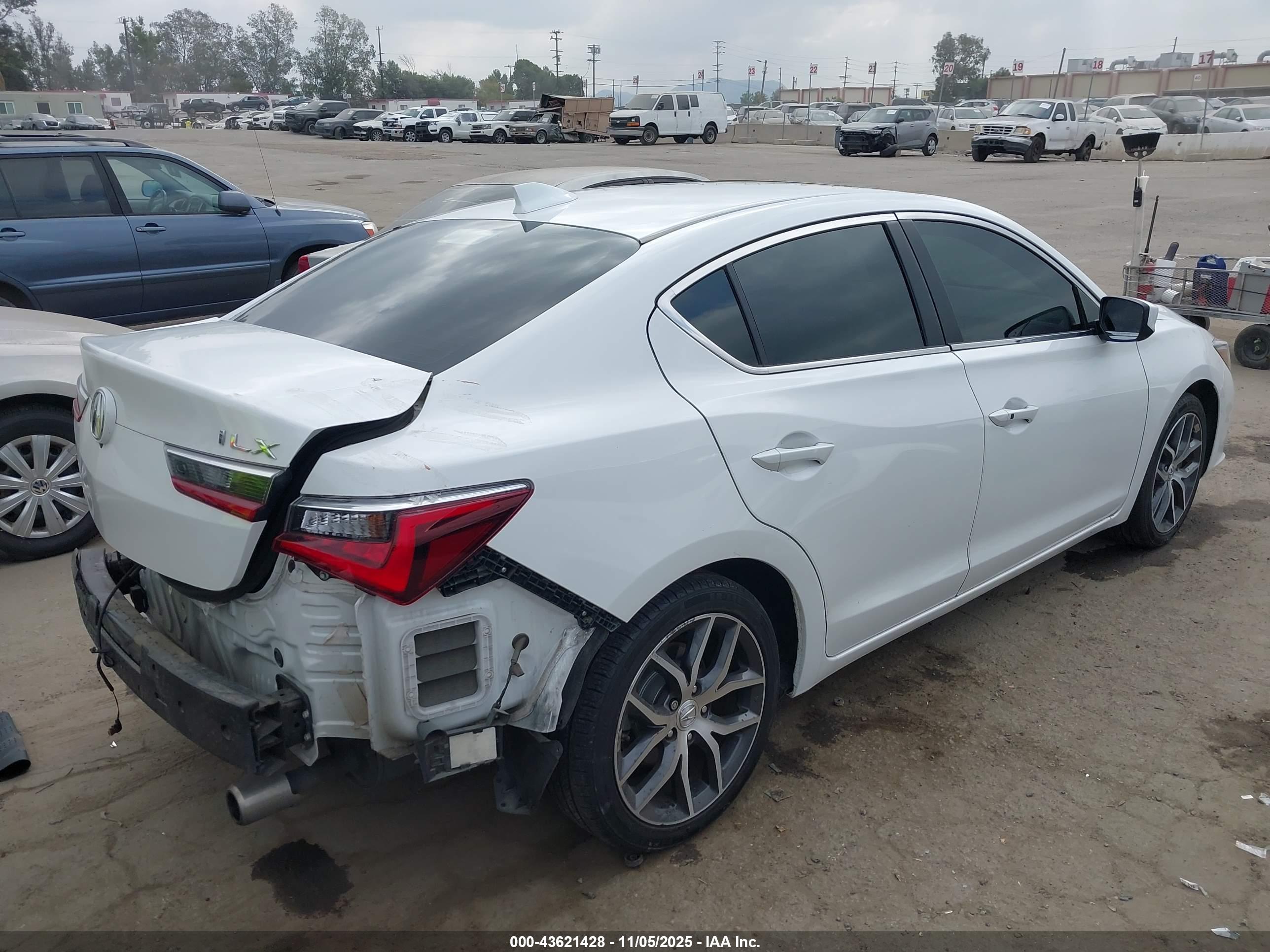 ACURA ILX image 4