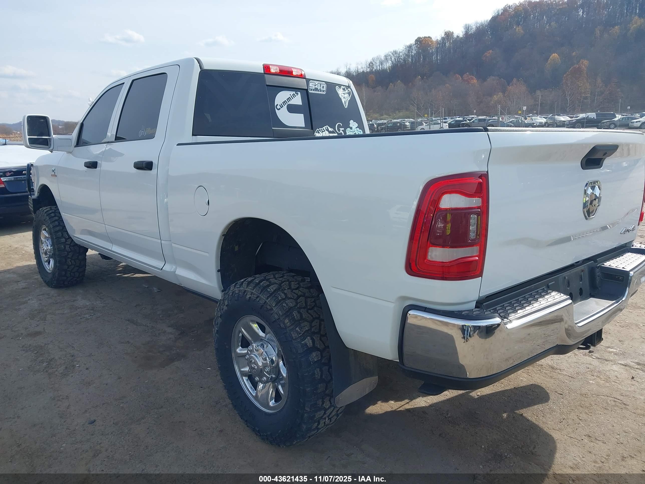 RAM 2500 image 3