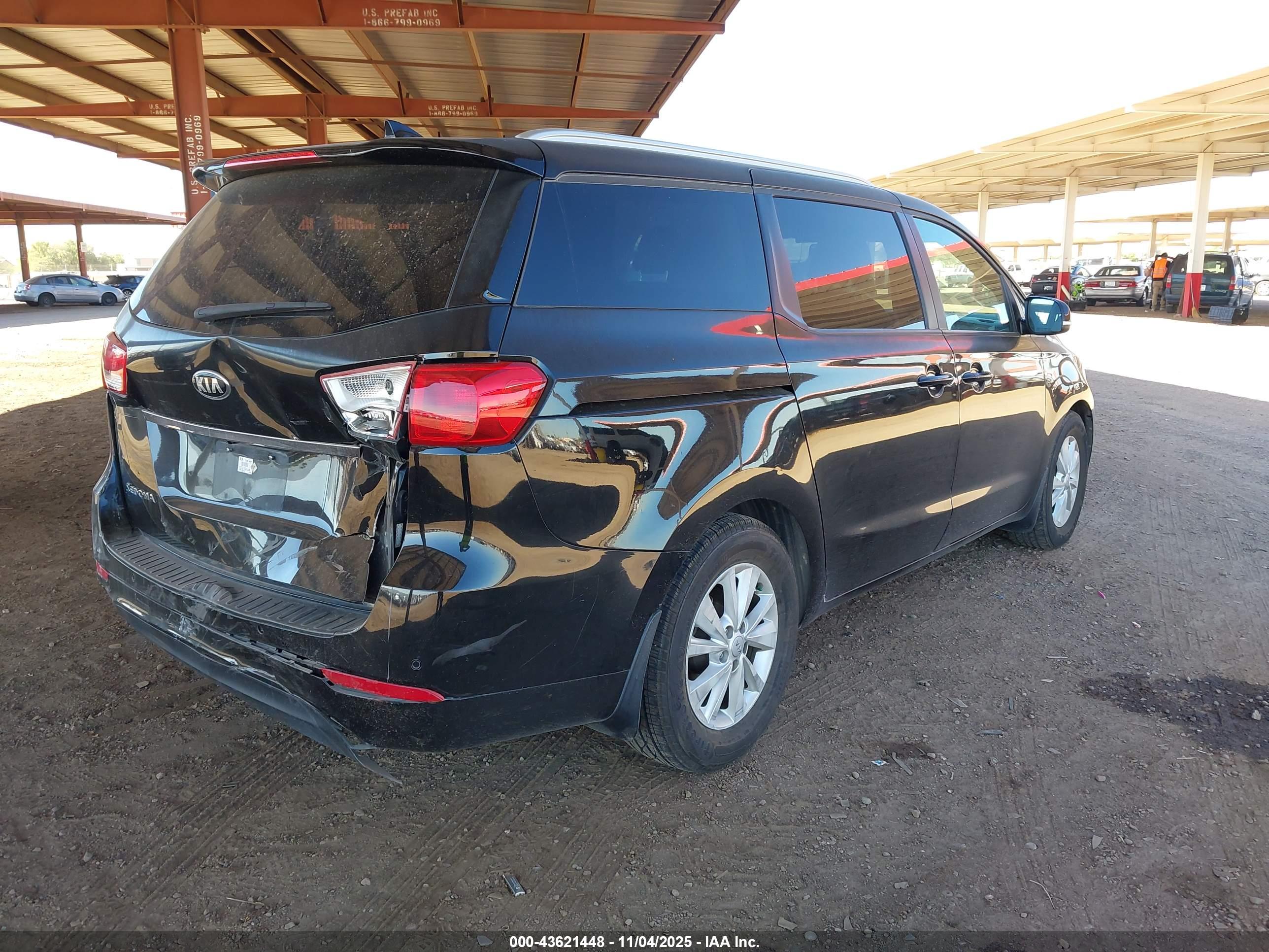 KIA SEDONA image 4