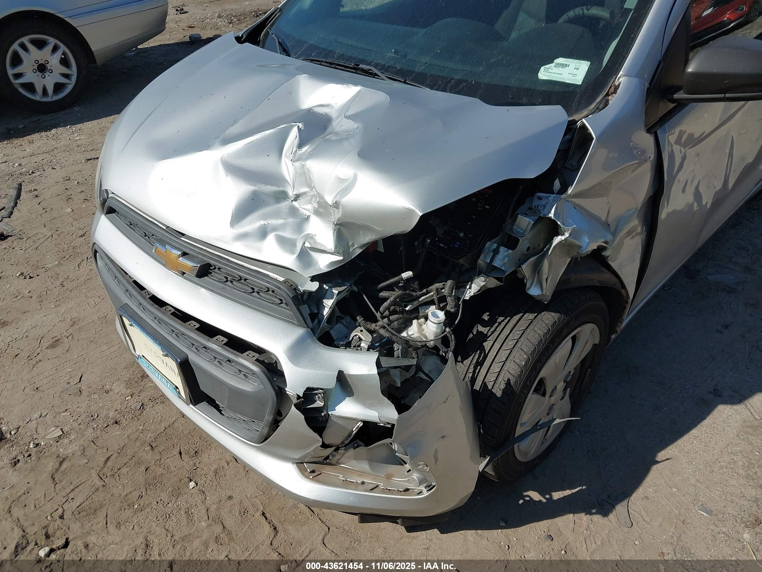 CHEVROLET SPARK image 6