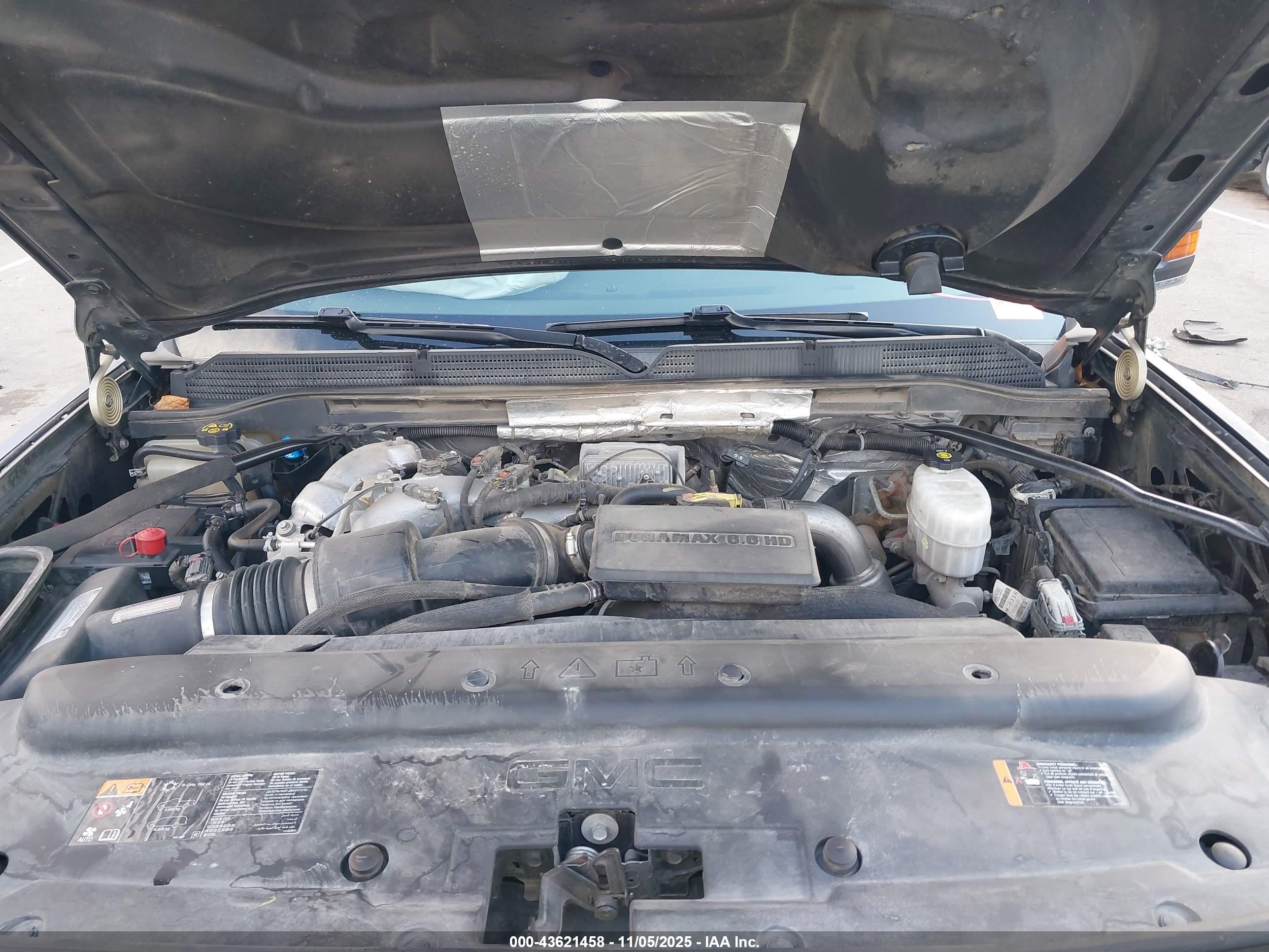 GMC SIERRA image 10