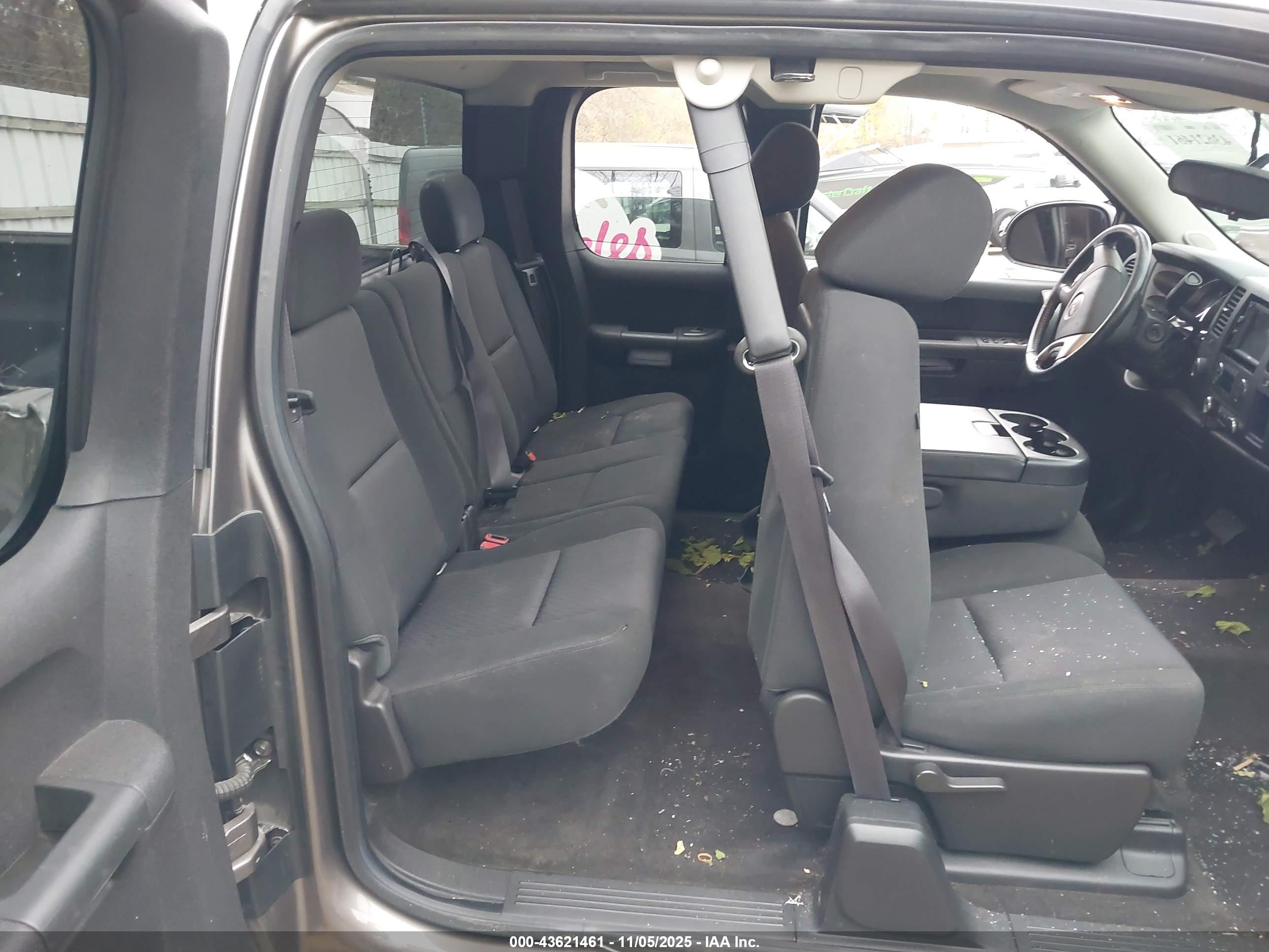 GMC SIERRA image 8