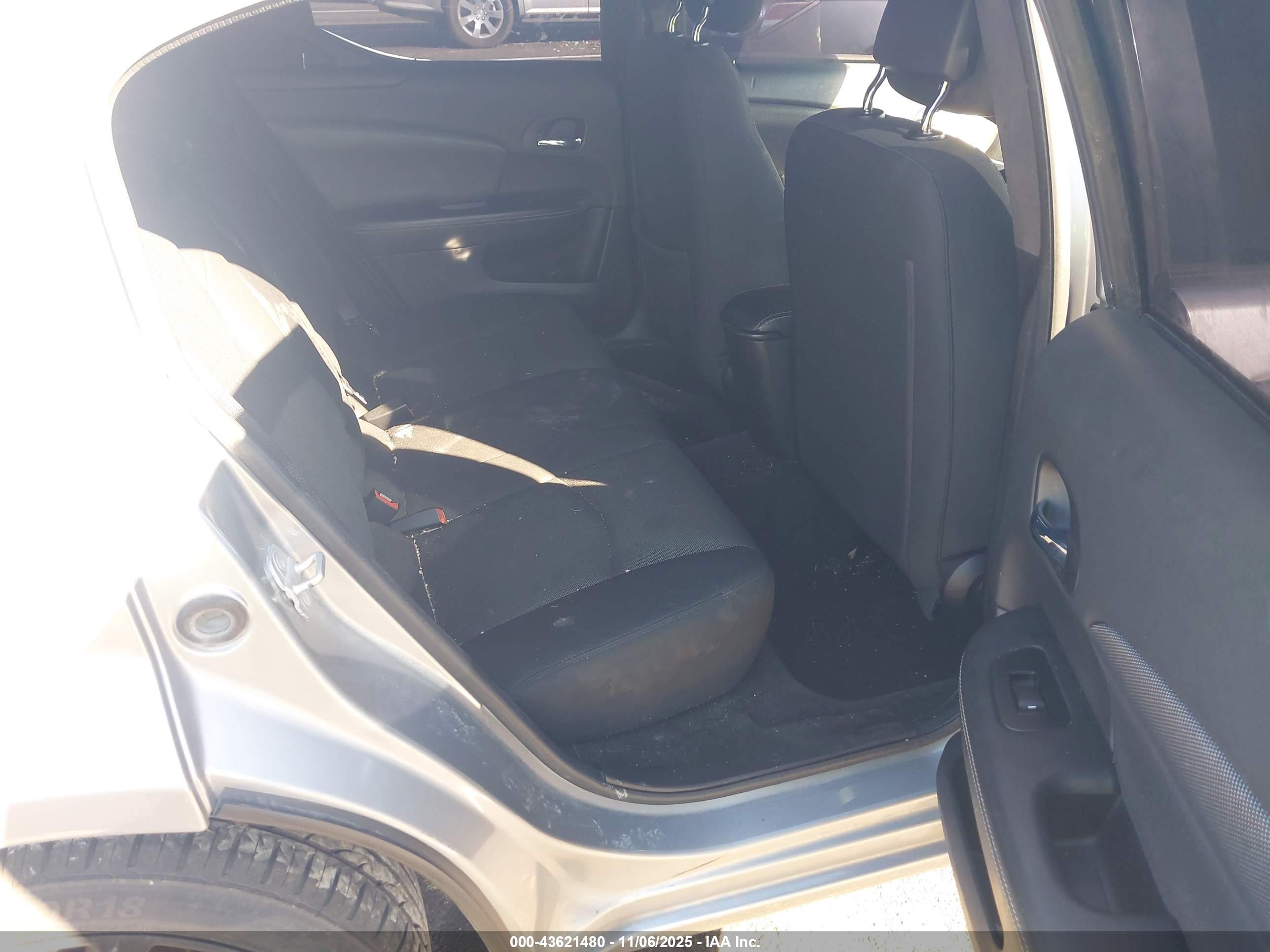 DODGE AVENGER image 8