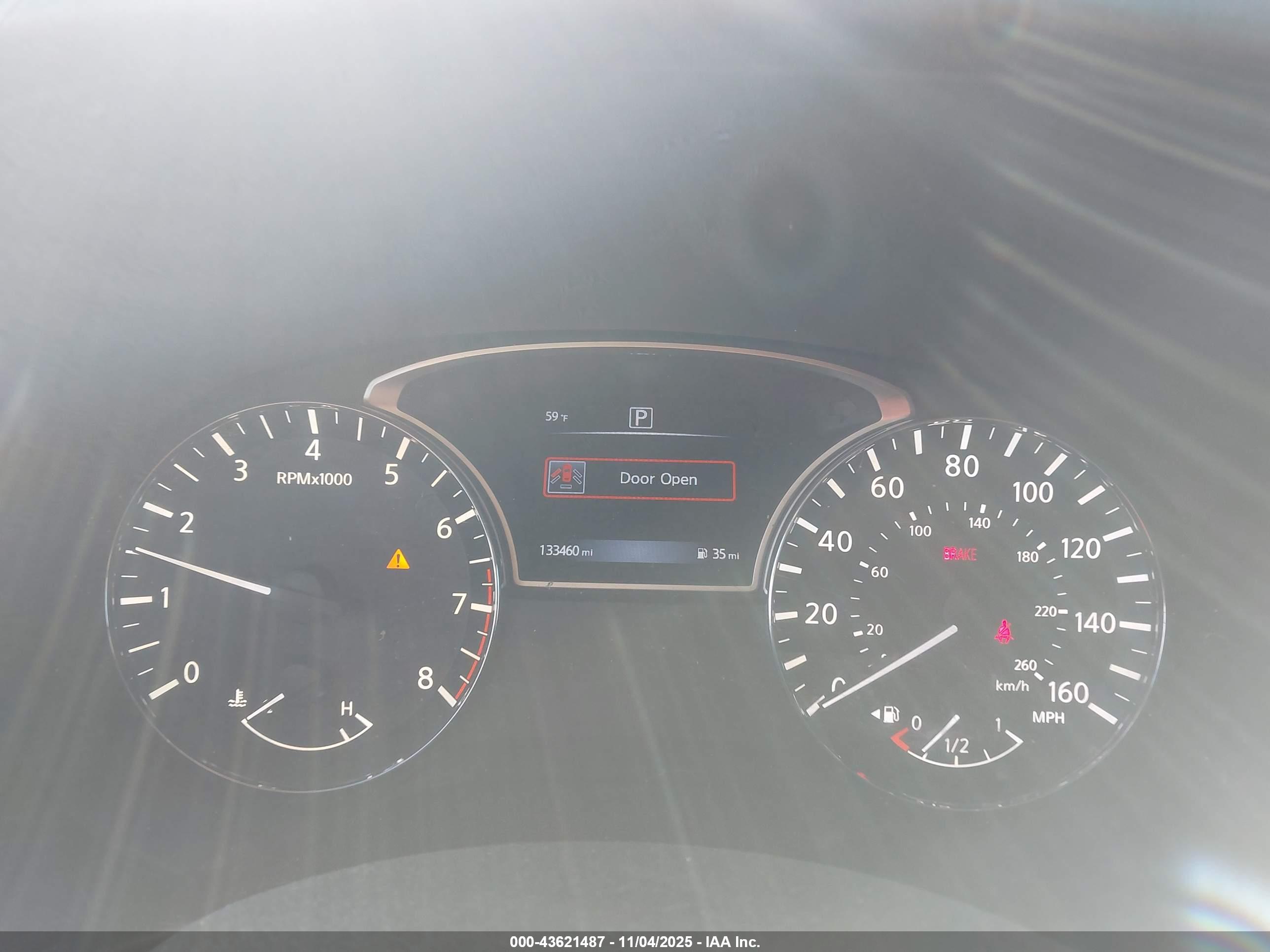 NISSAN PATHFINDER image 7
