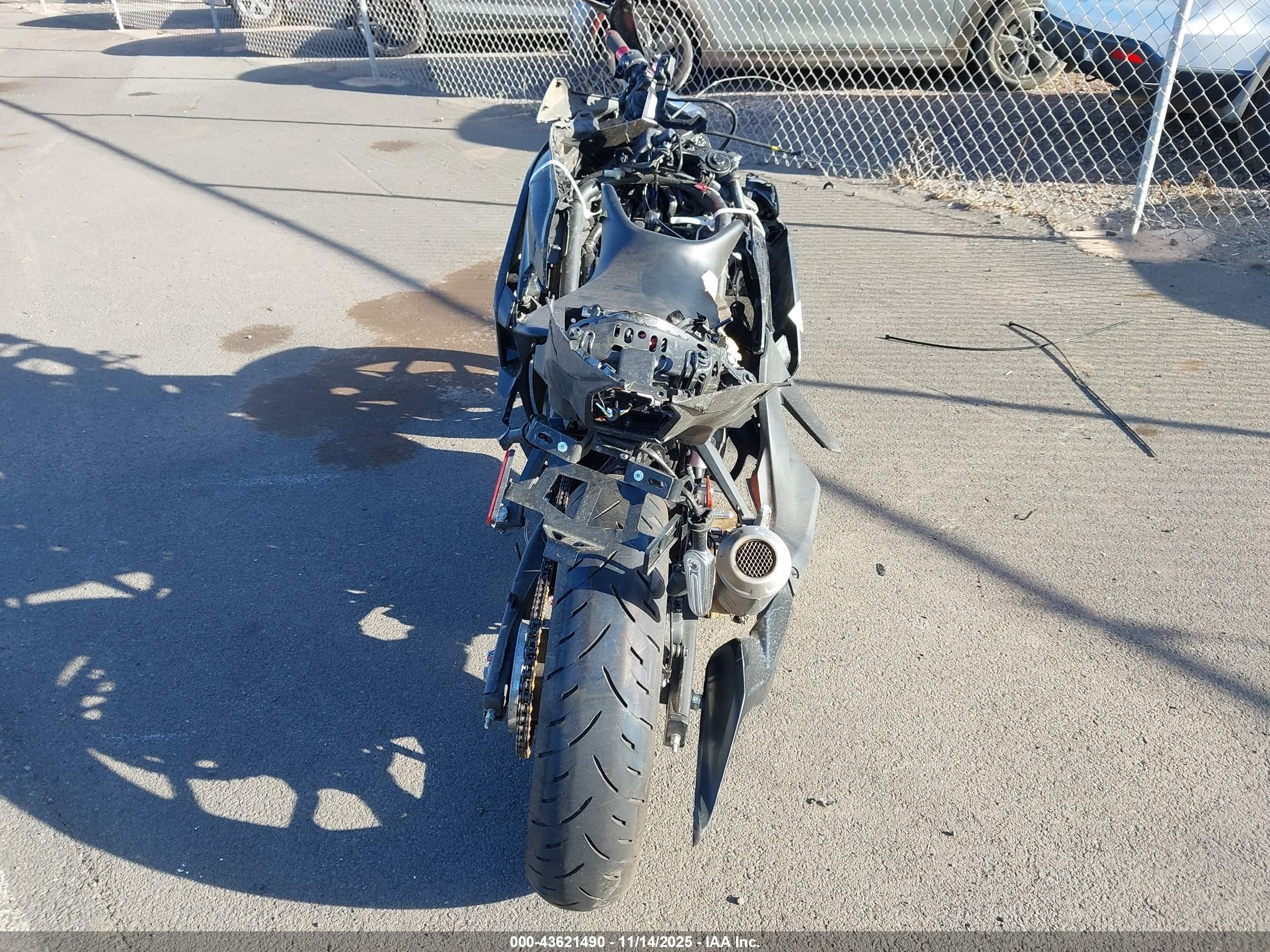YAMAHA YFZ320 image 6