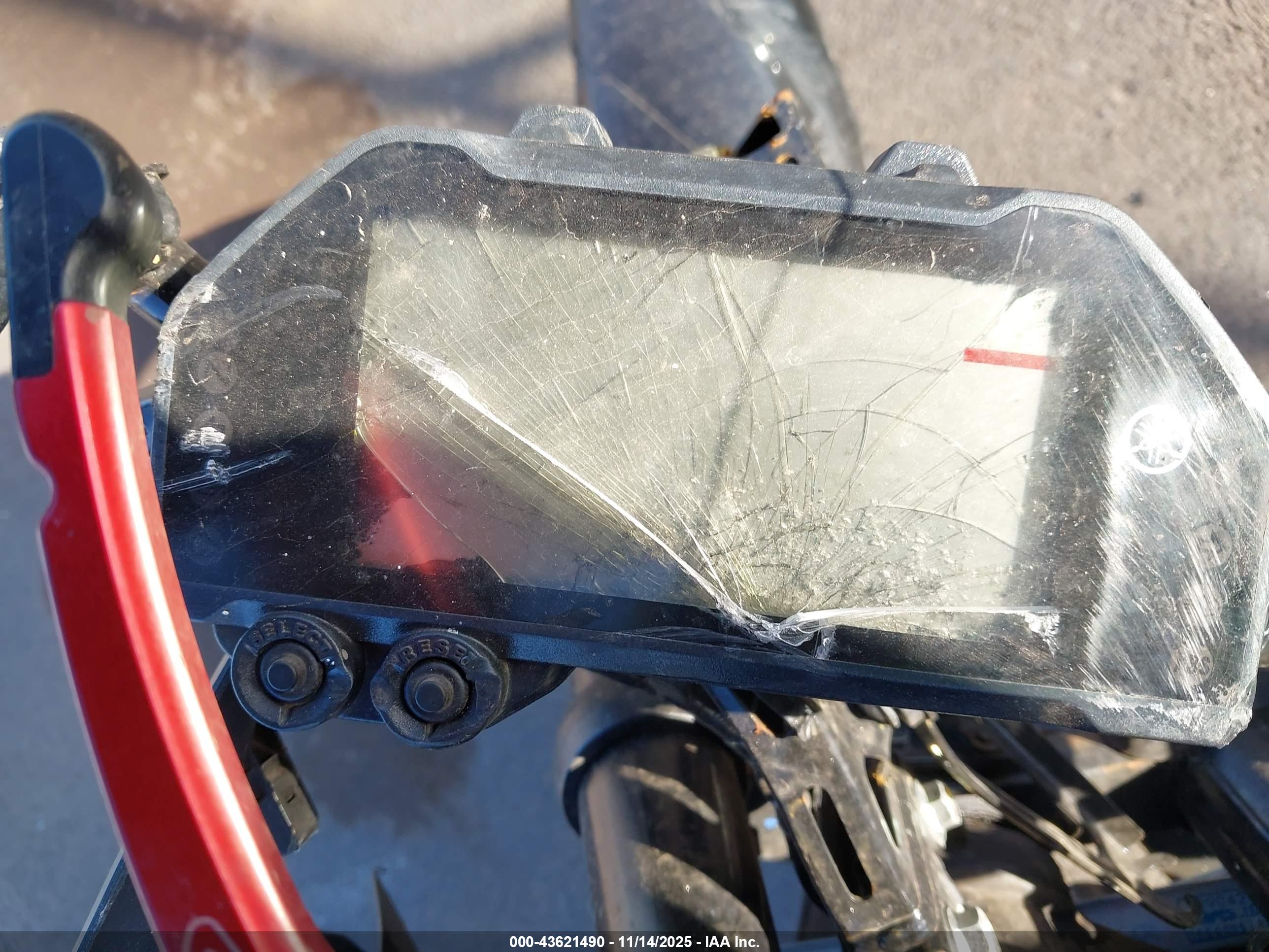 YAMAHA YFZ320 image 7
