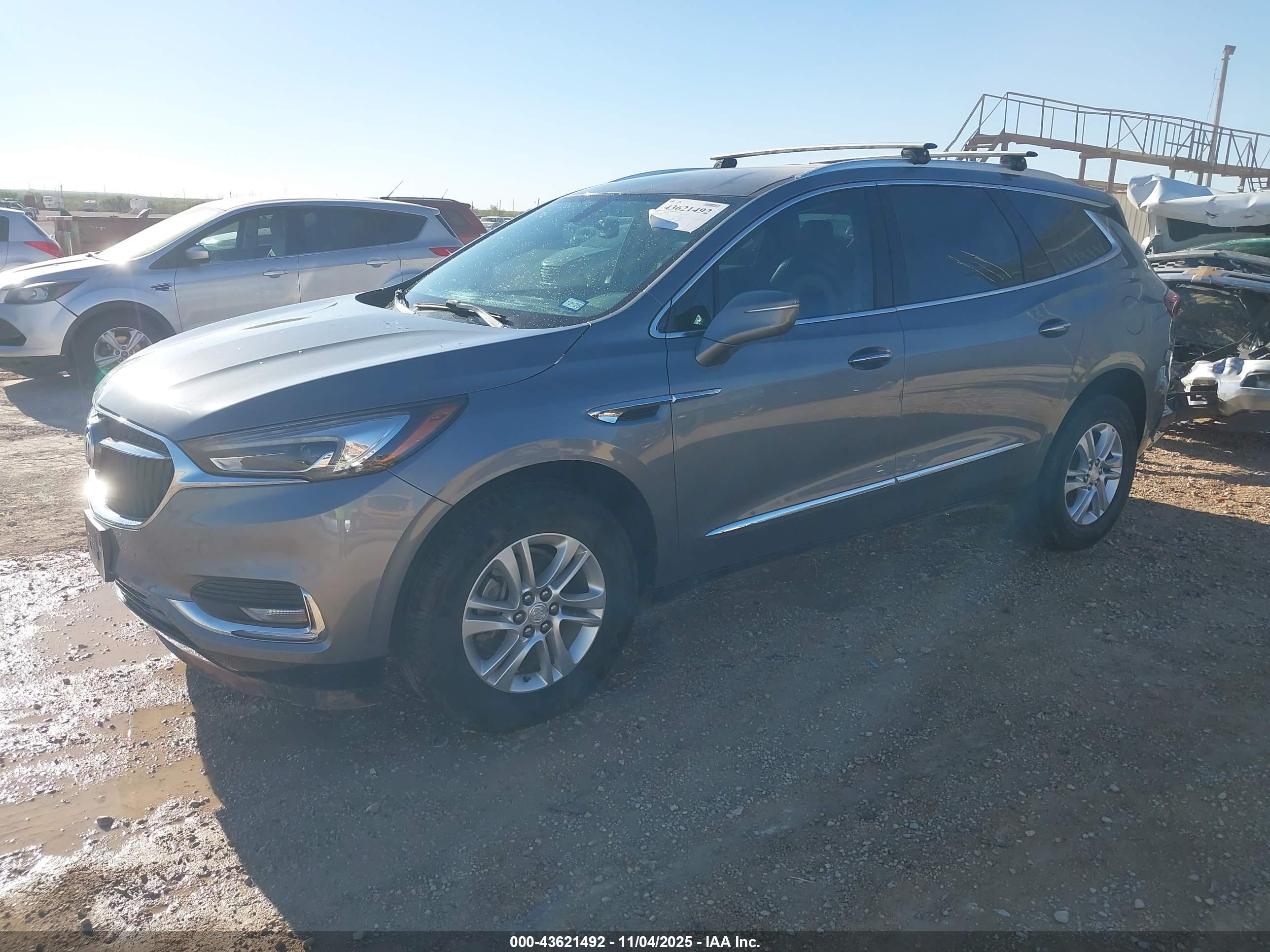 BUICK ENCLAVE image 2