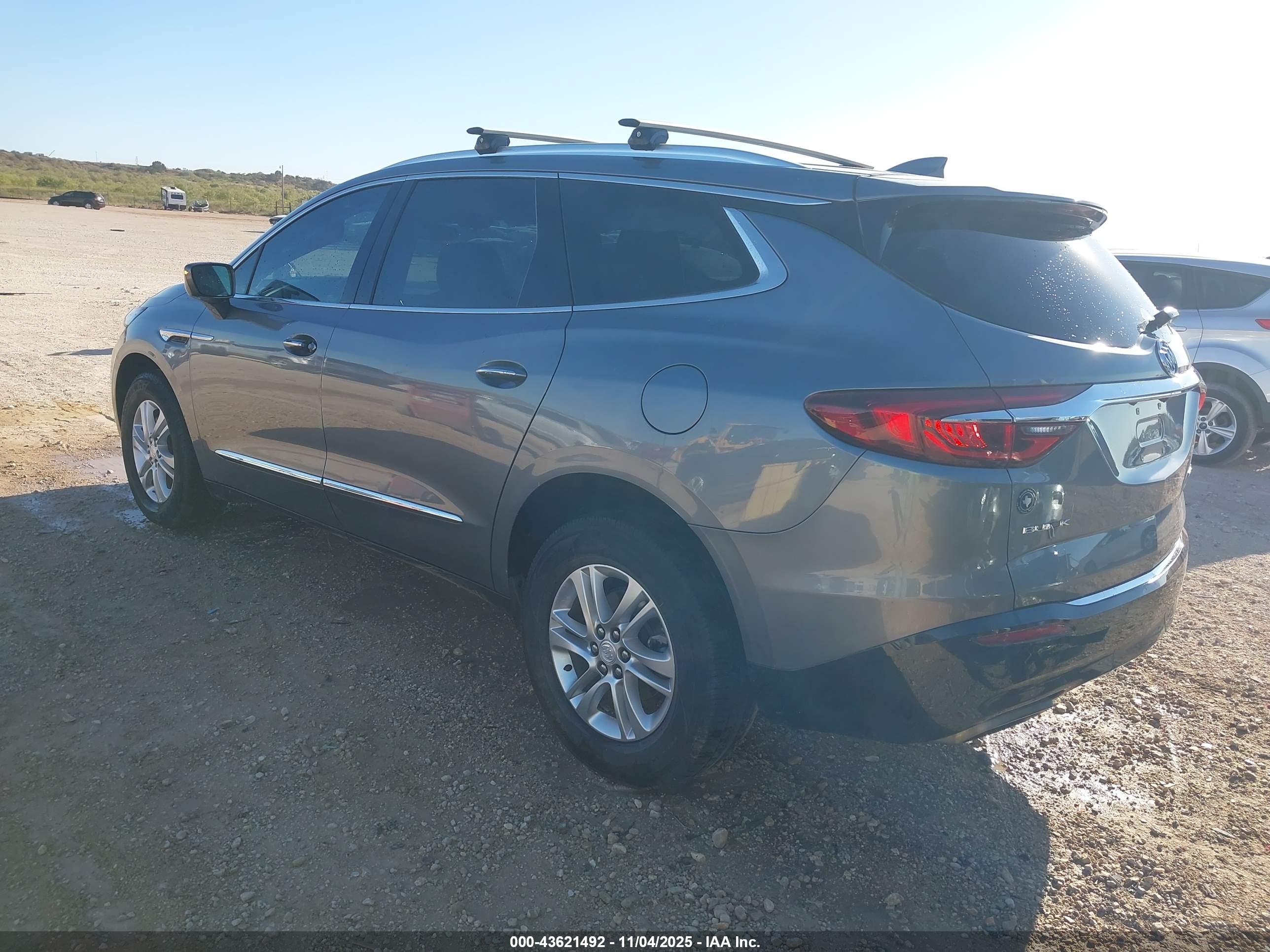 BUICK ENCLAVE image 3