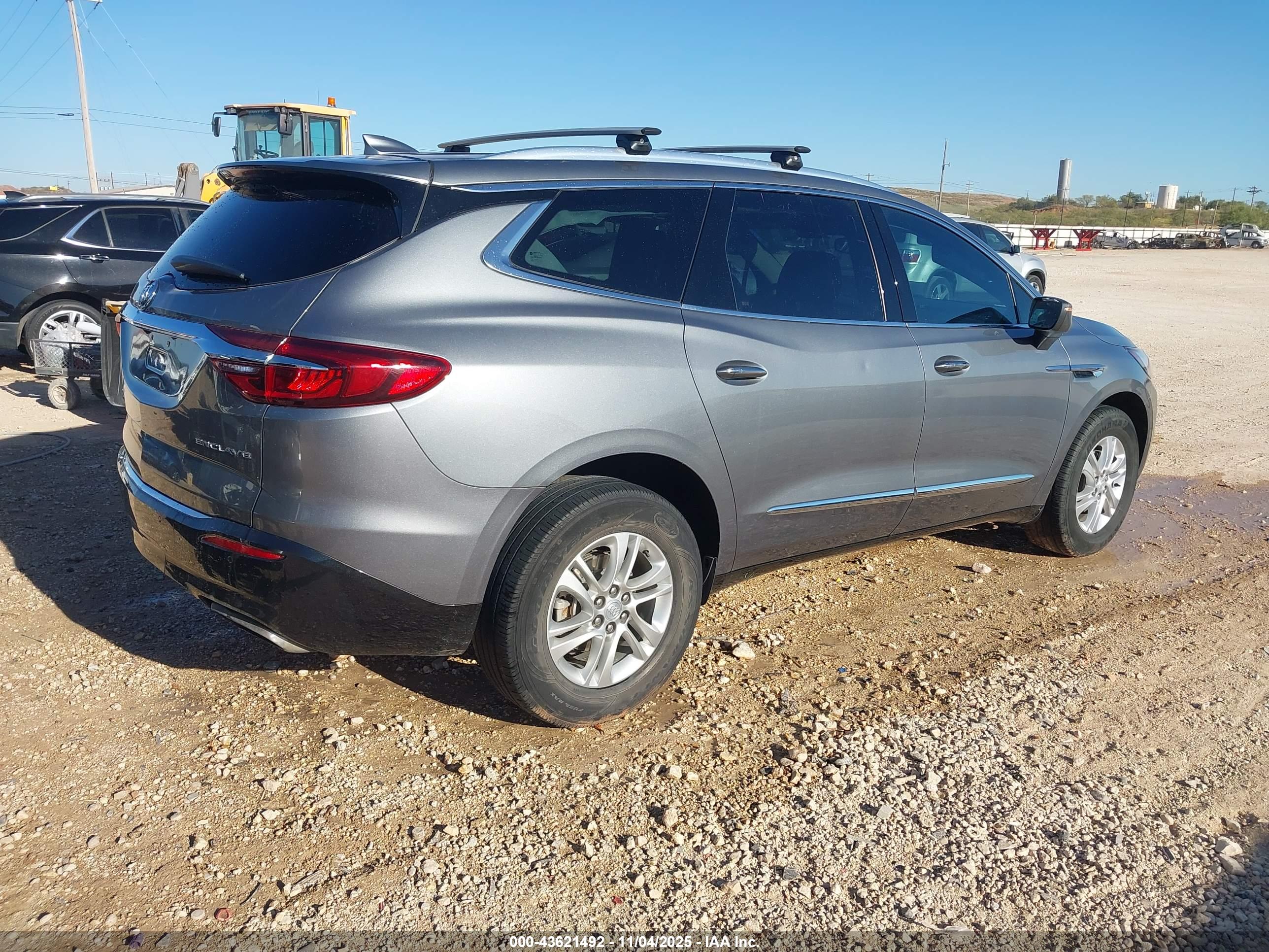 BUICK ENCLAVE image 4