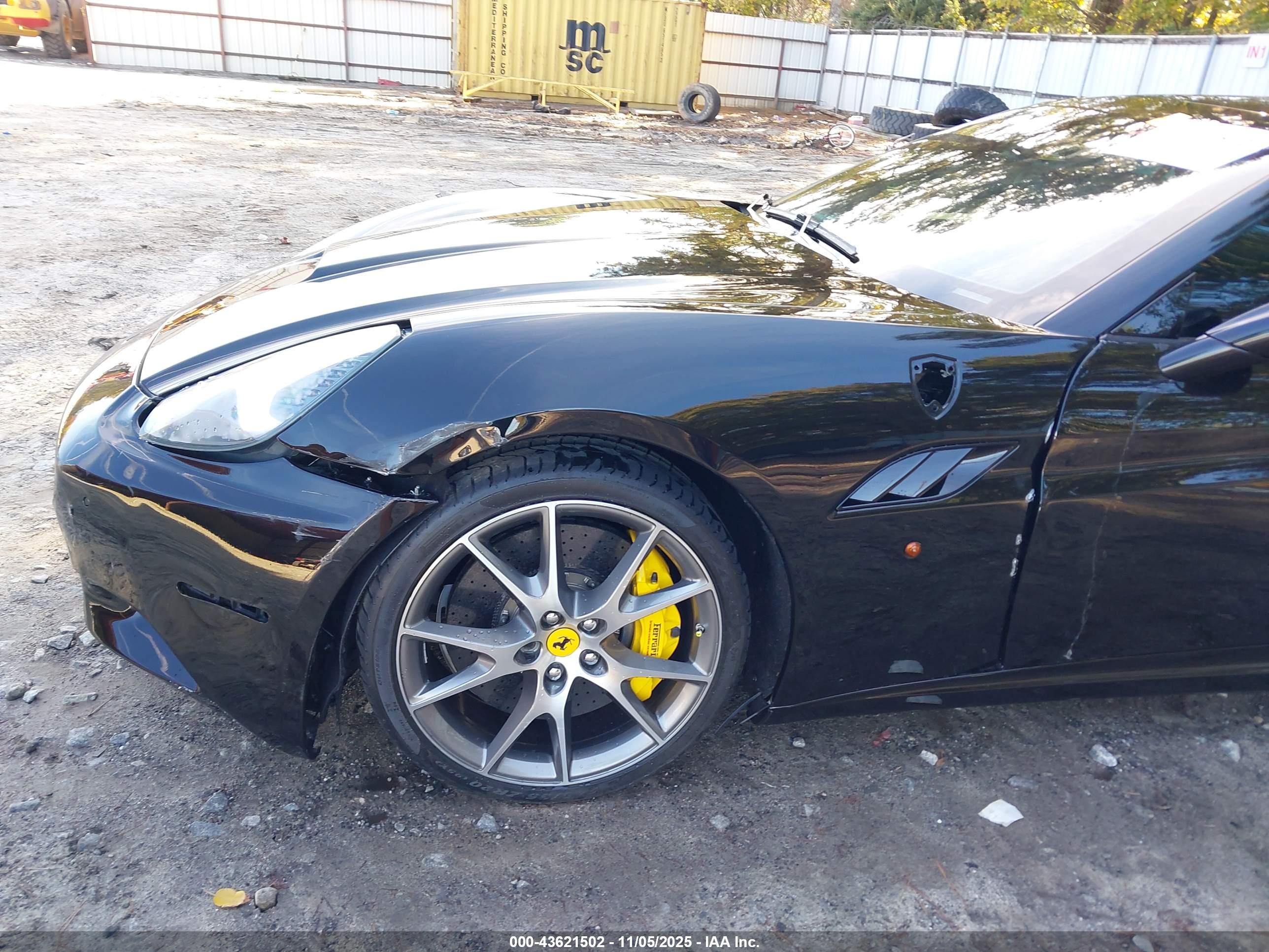 FERRARI CALIFORNIA image 6