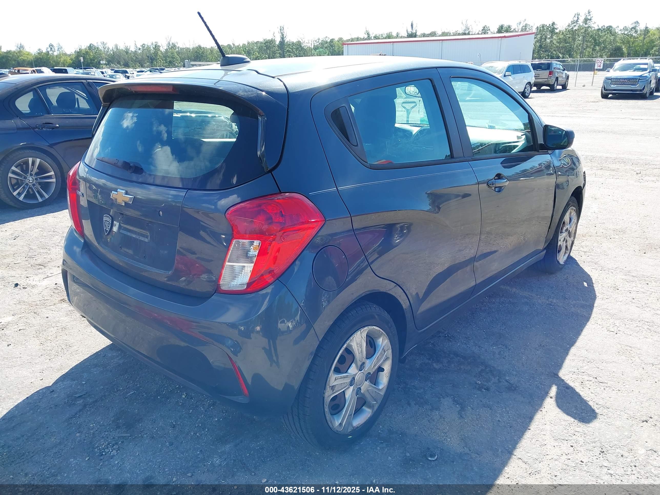 CHEVROLET SPARK image 4