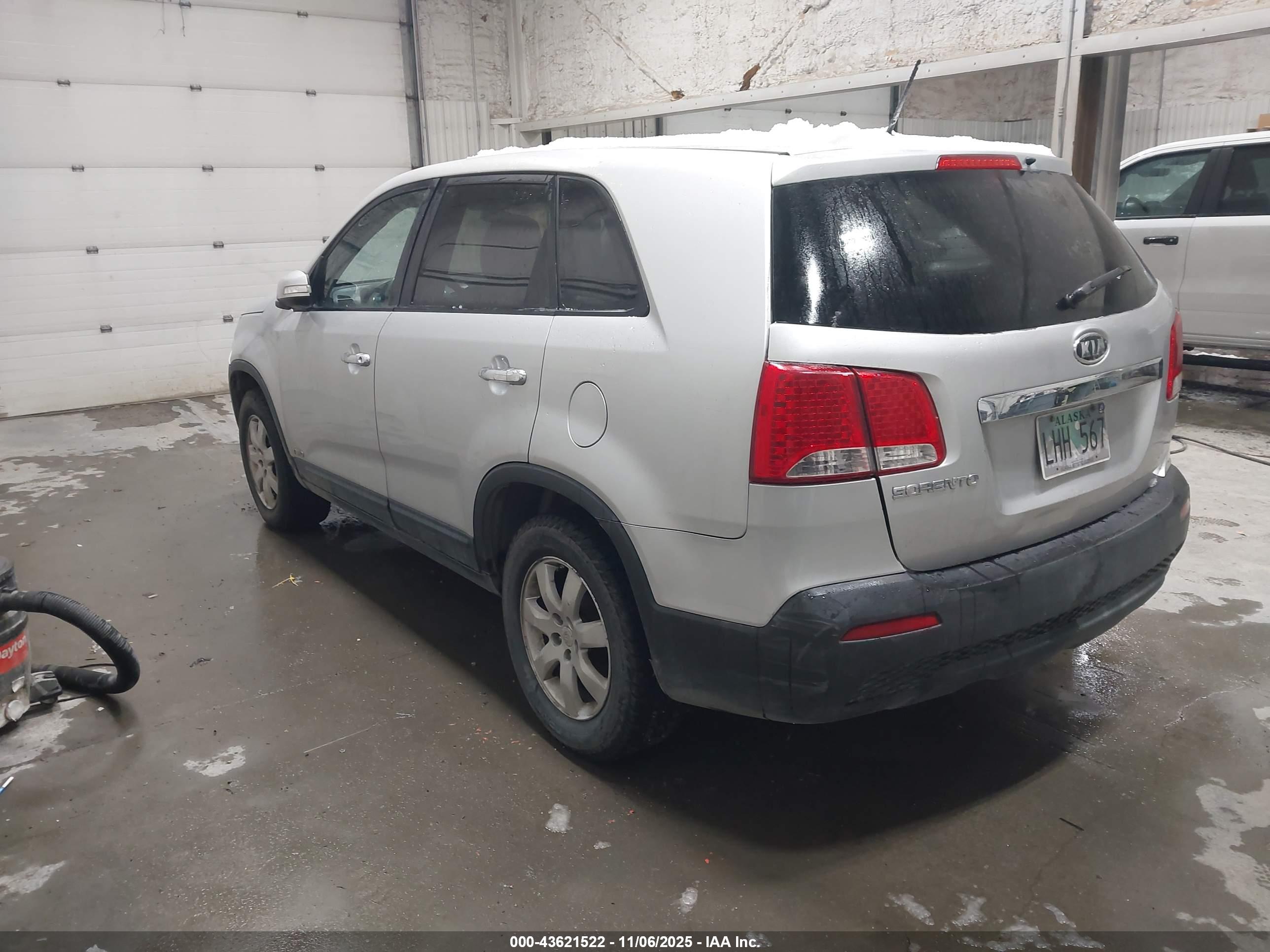 KIA SORENTO image 3