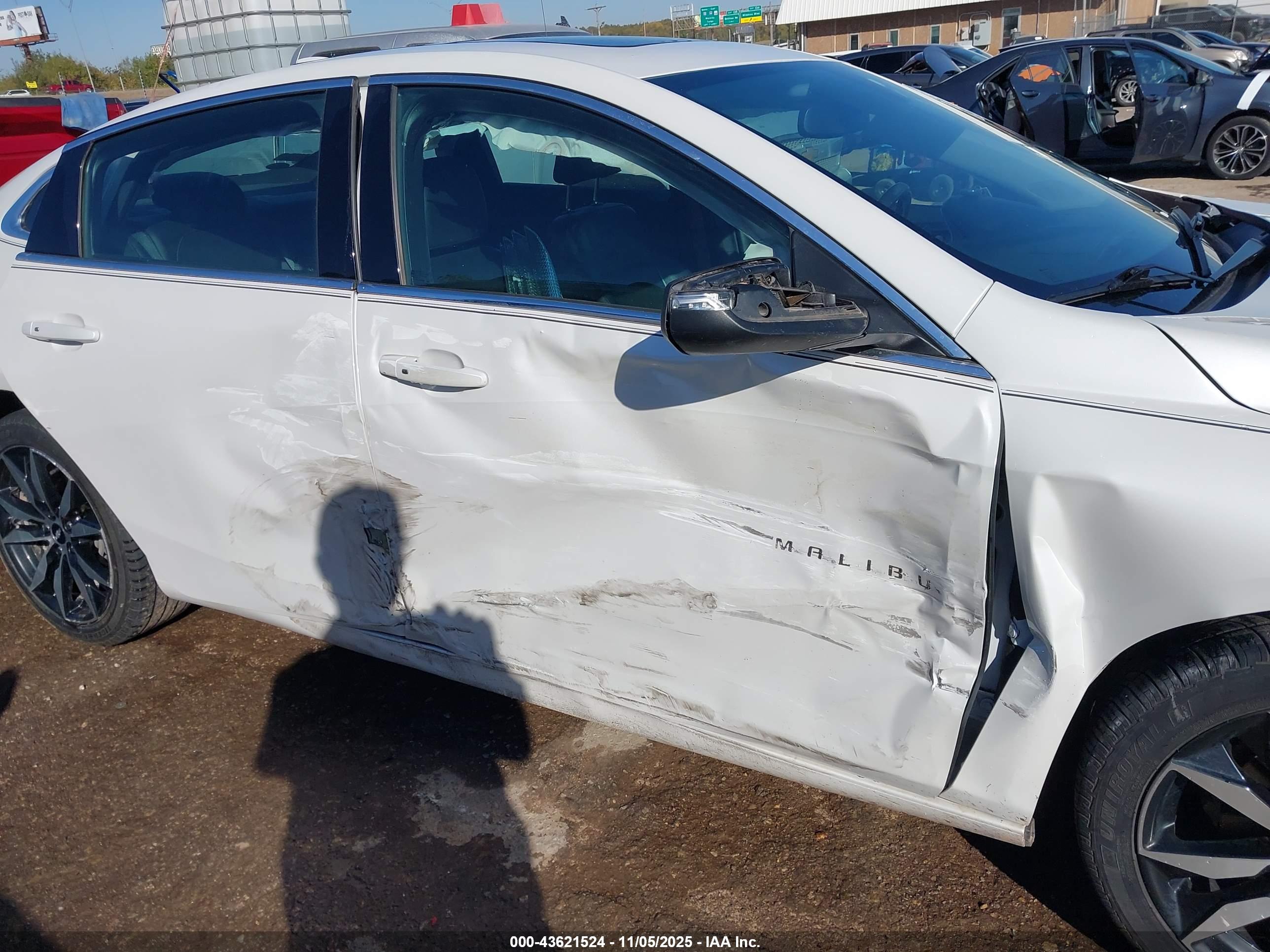 CHEVROLET MALIBU image 6