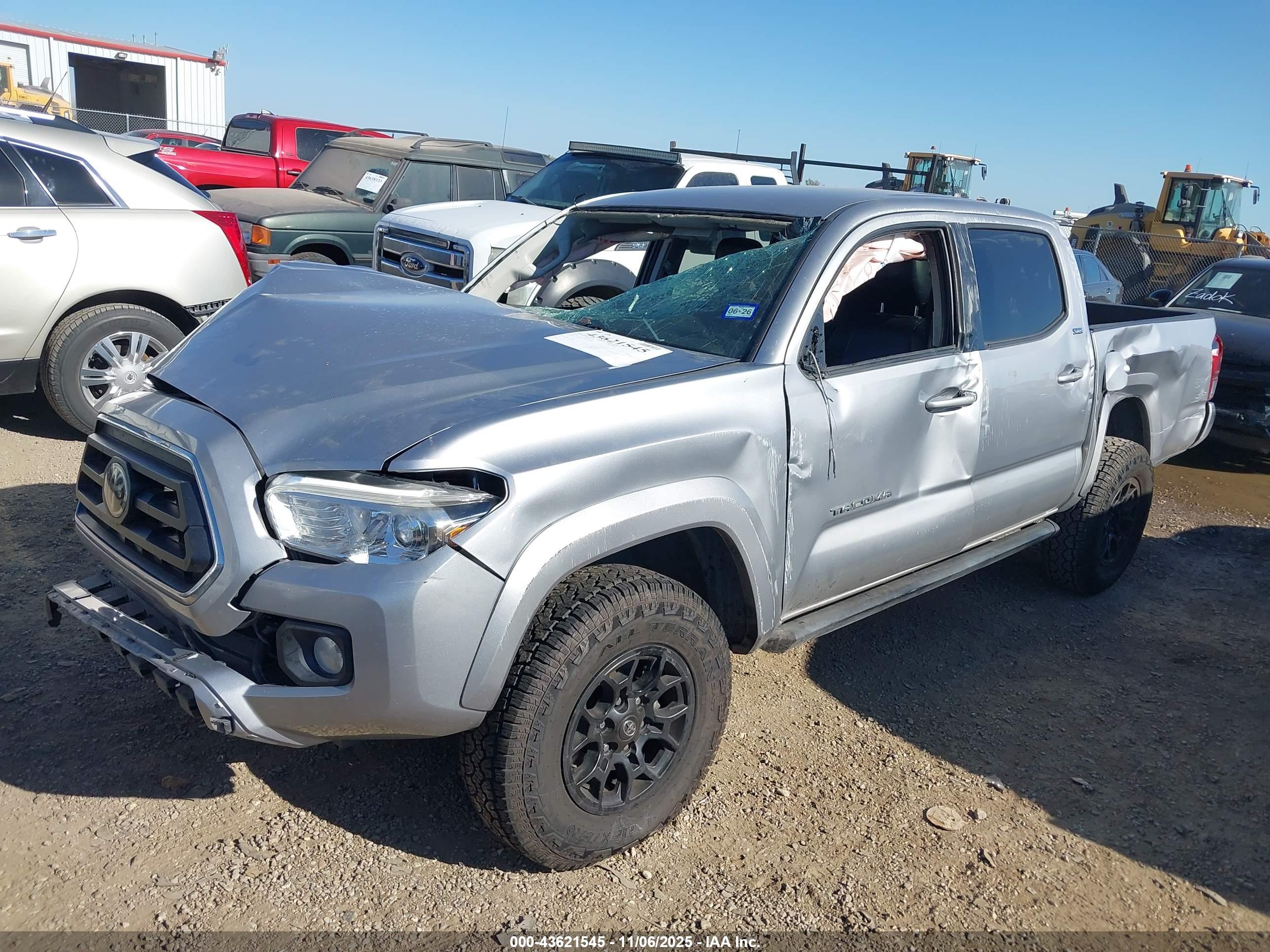 TOYOTA TACOMA image 2
