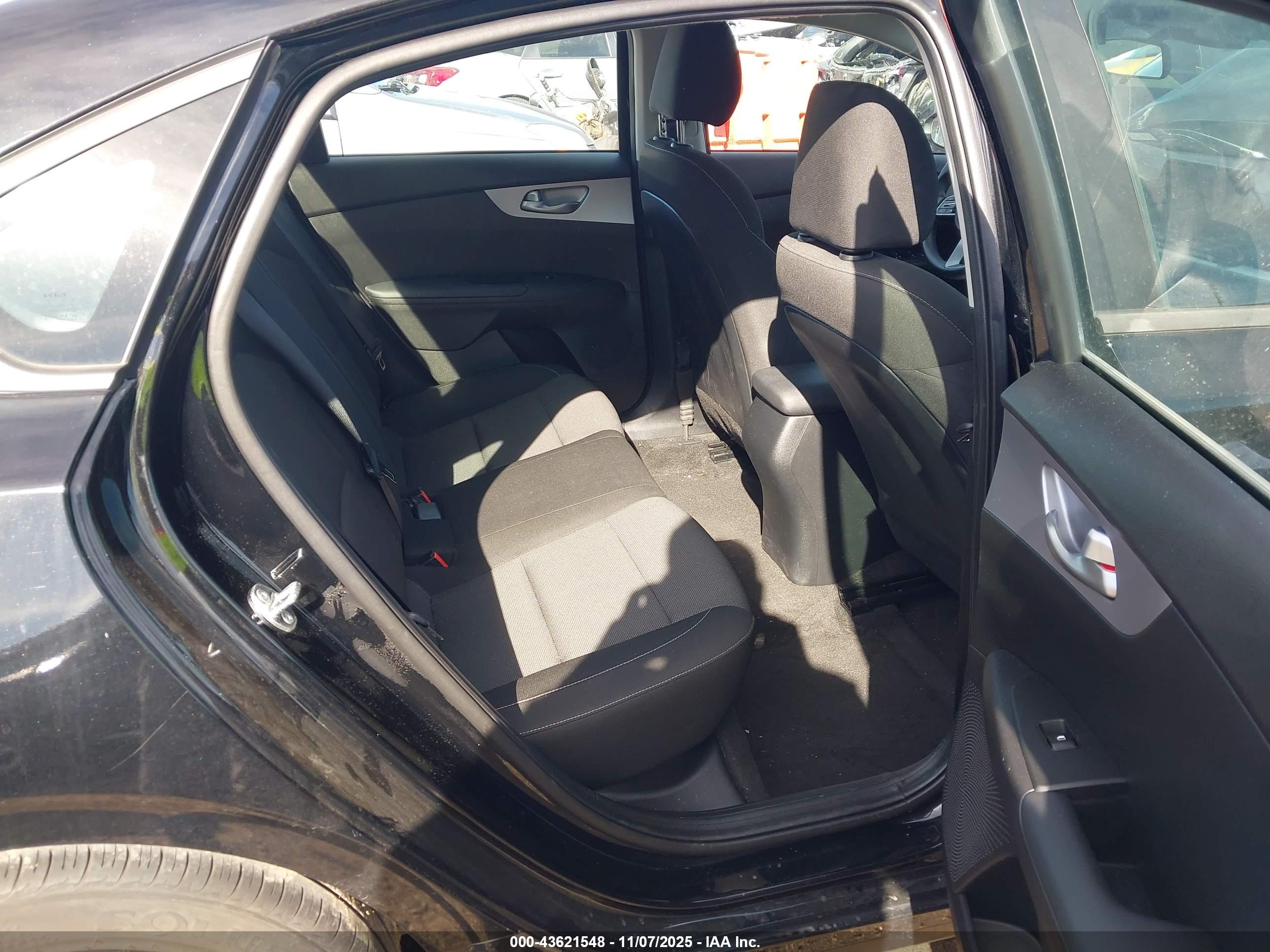KIA FORTE image 8