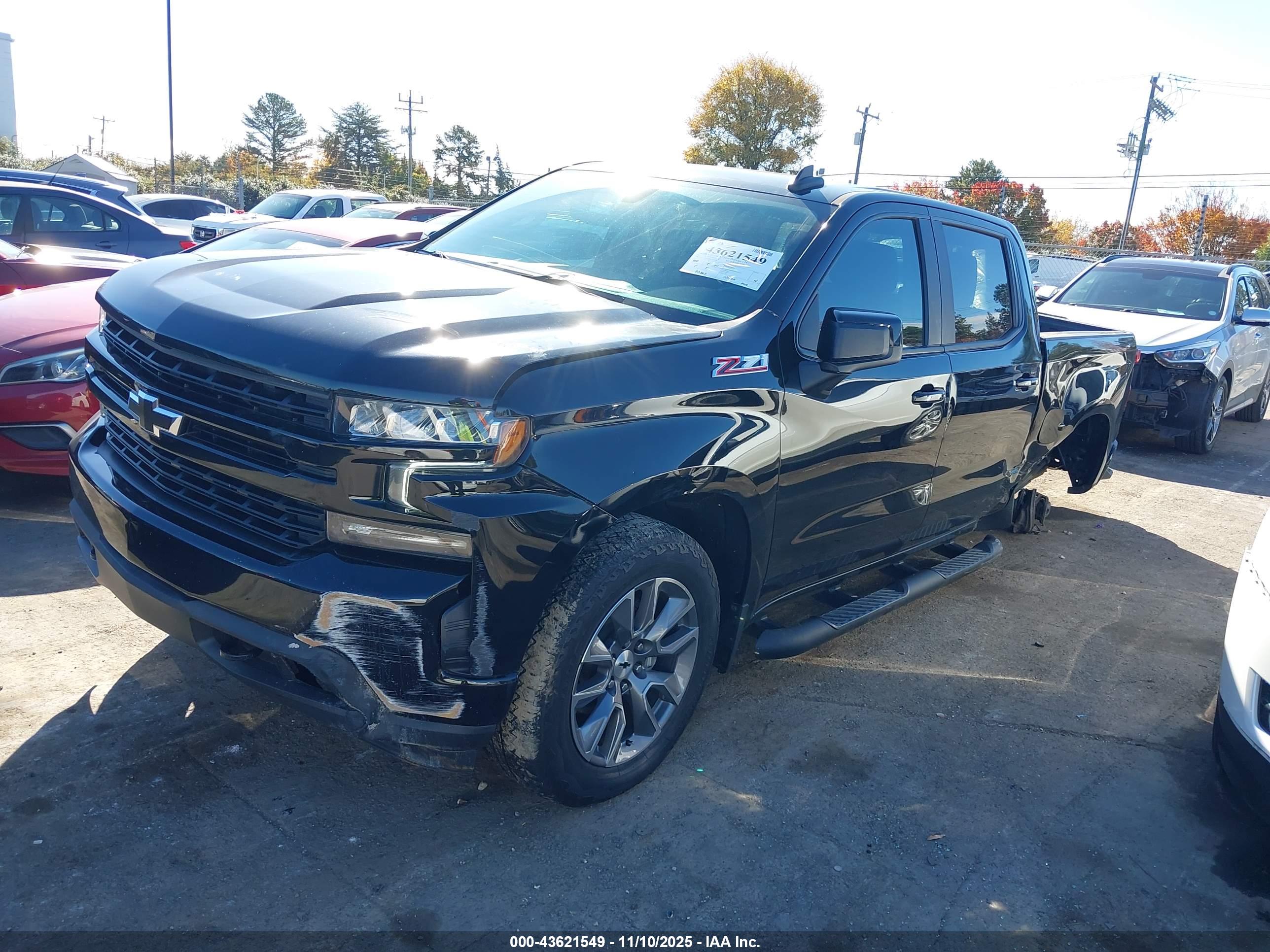 CHEVROLET SILVERADO image 2