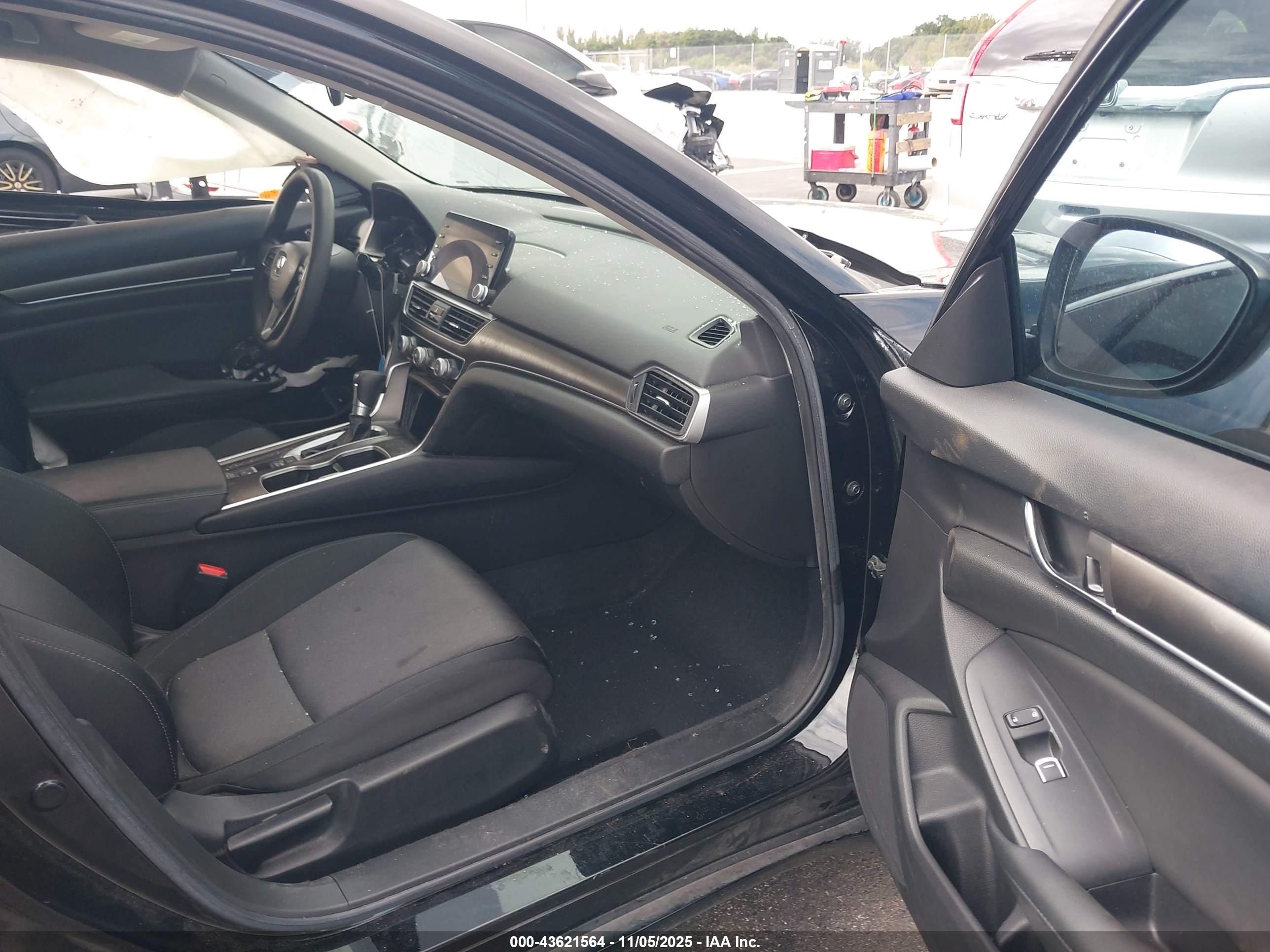 HONDA ACCORD image 5