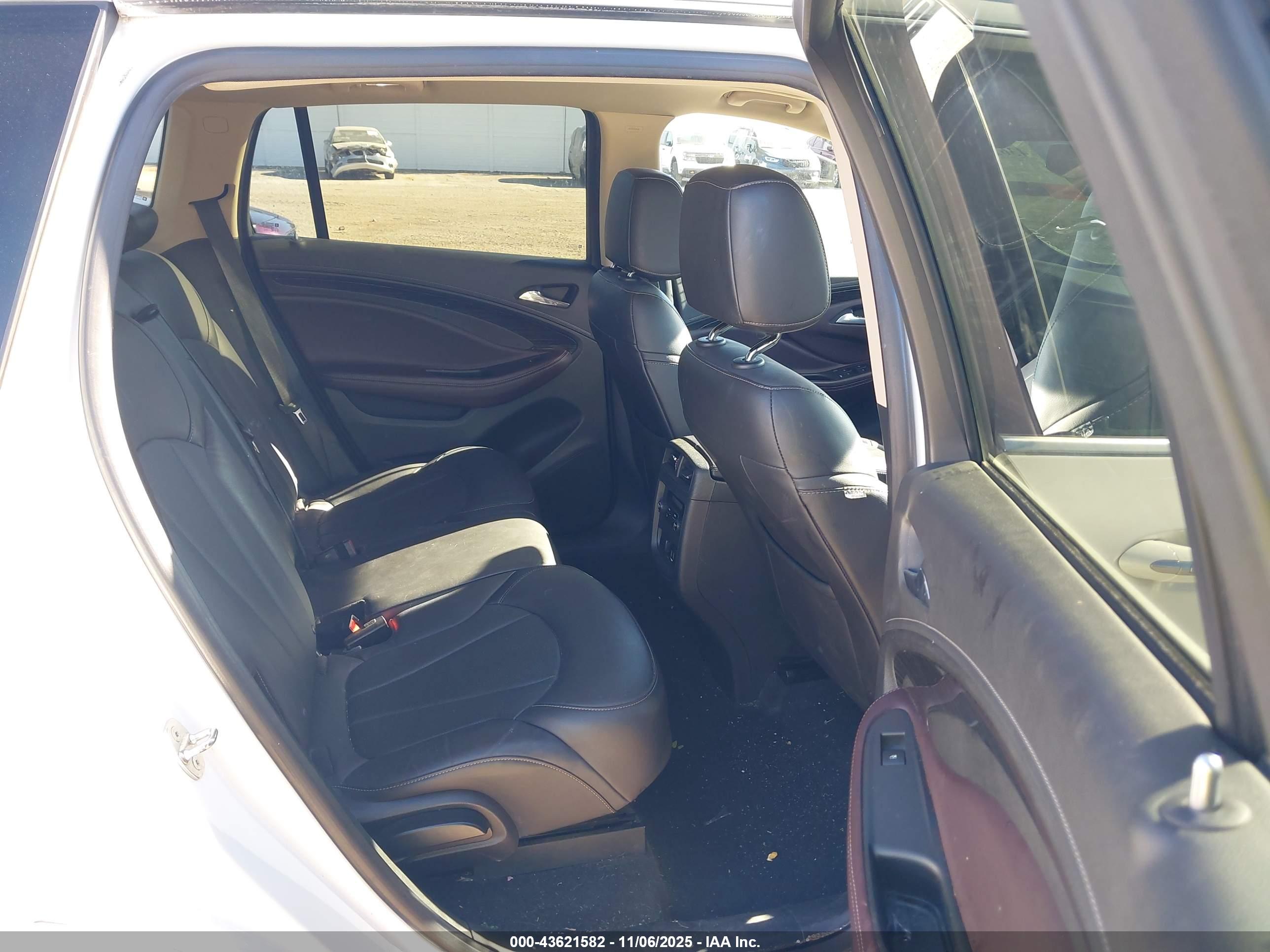 BUICK ENVISION image 8