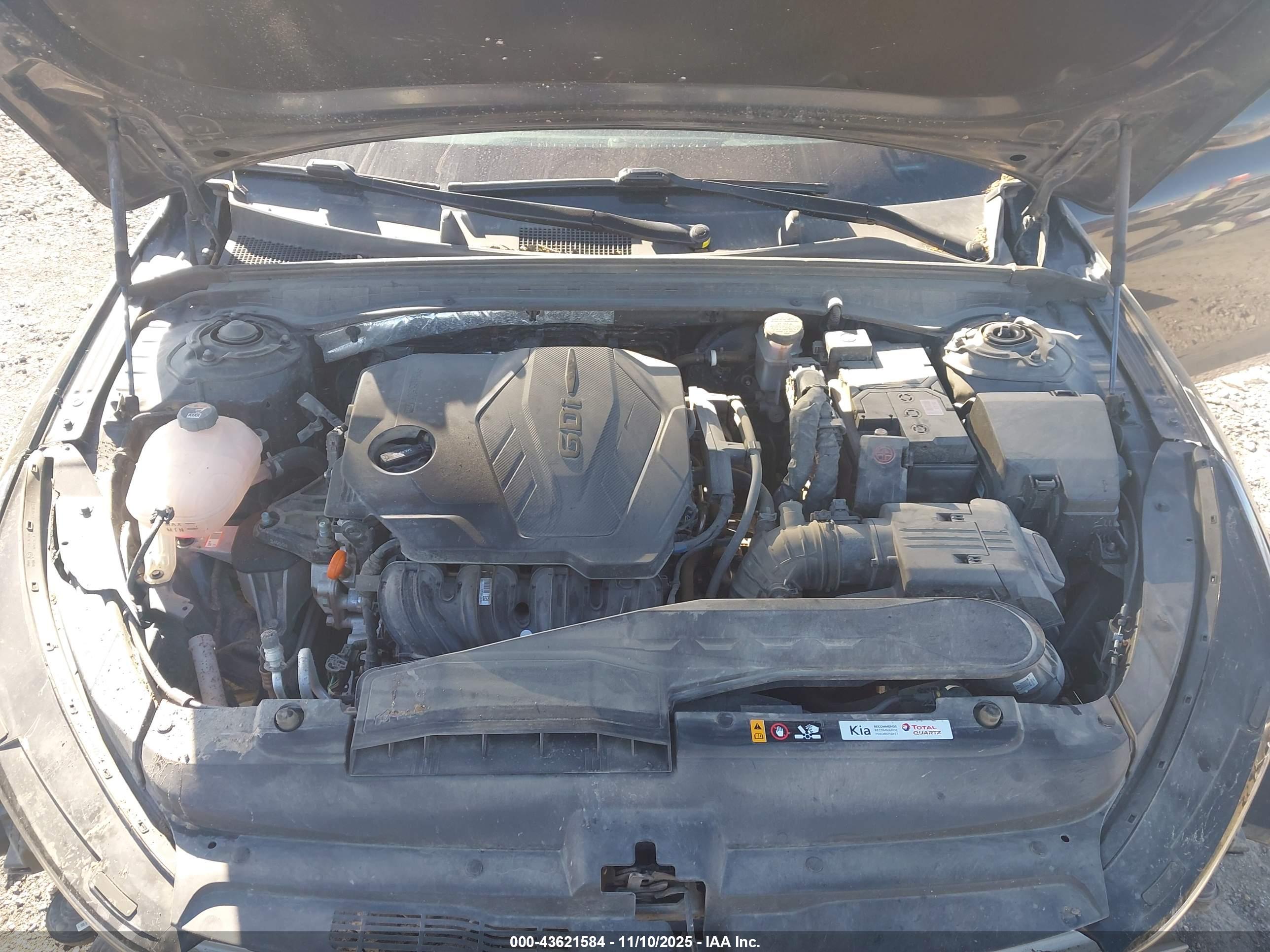 KIA K5 image 10