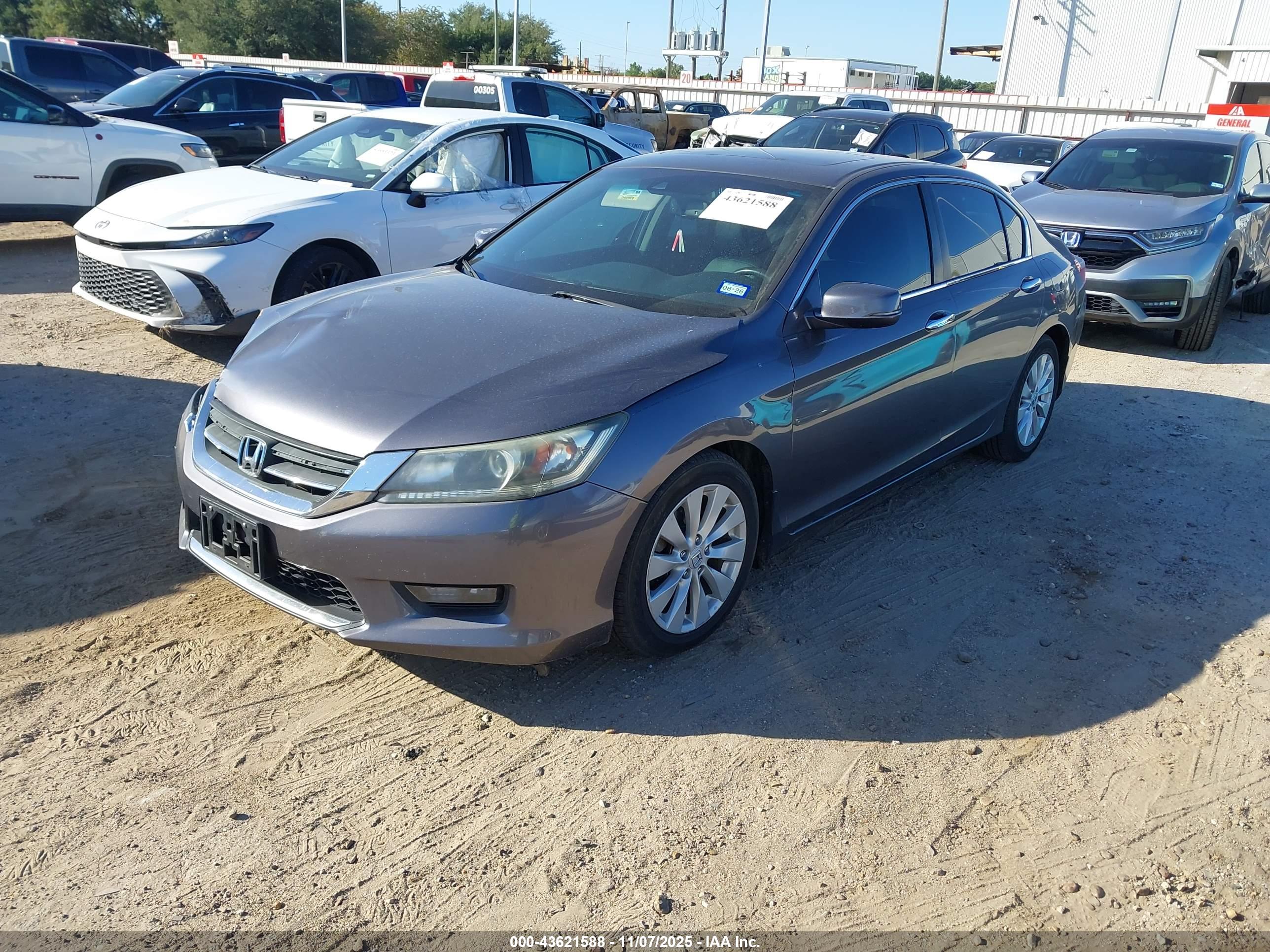 HONDA ACCORD image 2