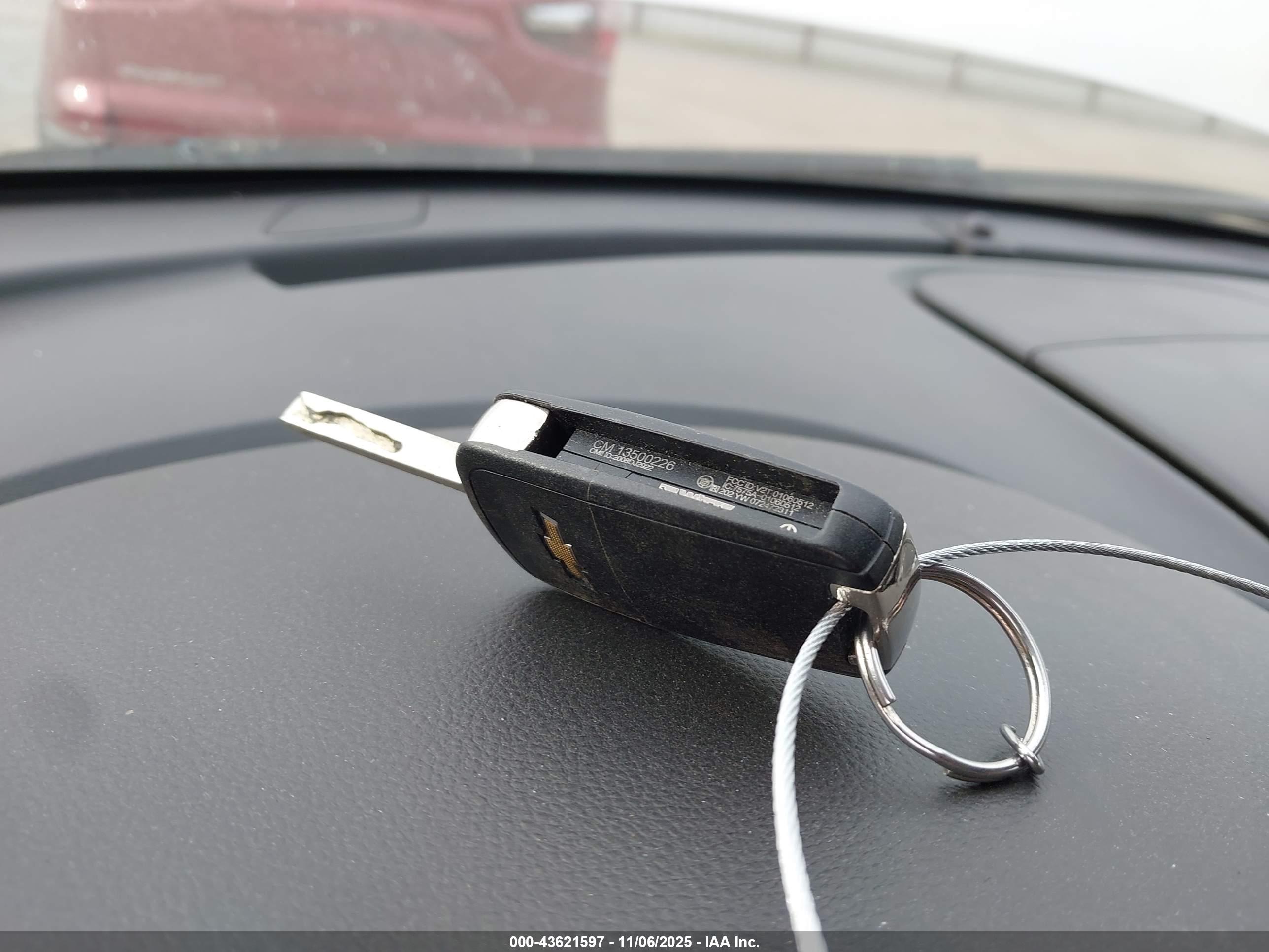 CHEVROLET EQUINOX image 11