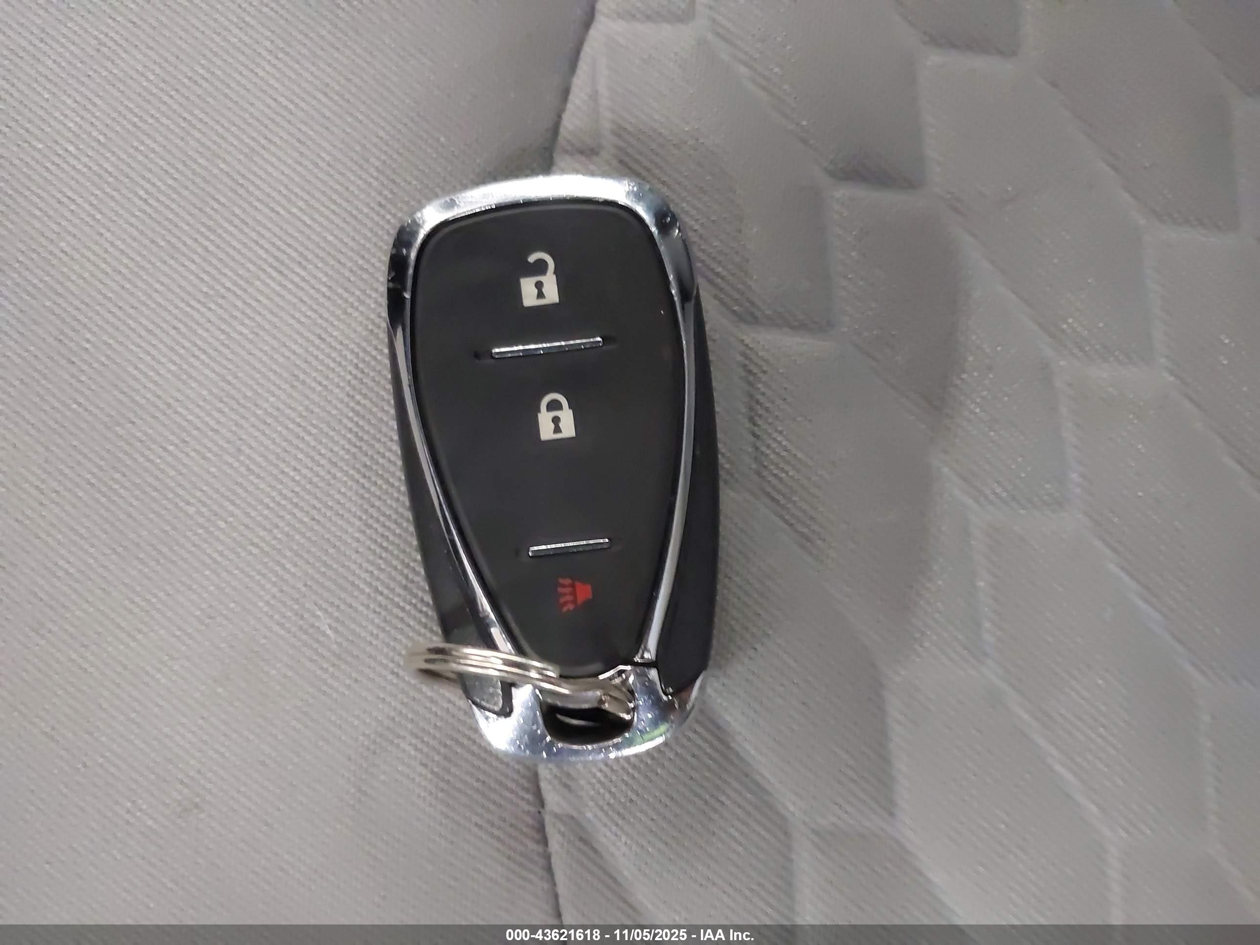 CHEVROLET EQUINOX image 11