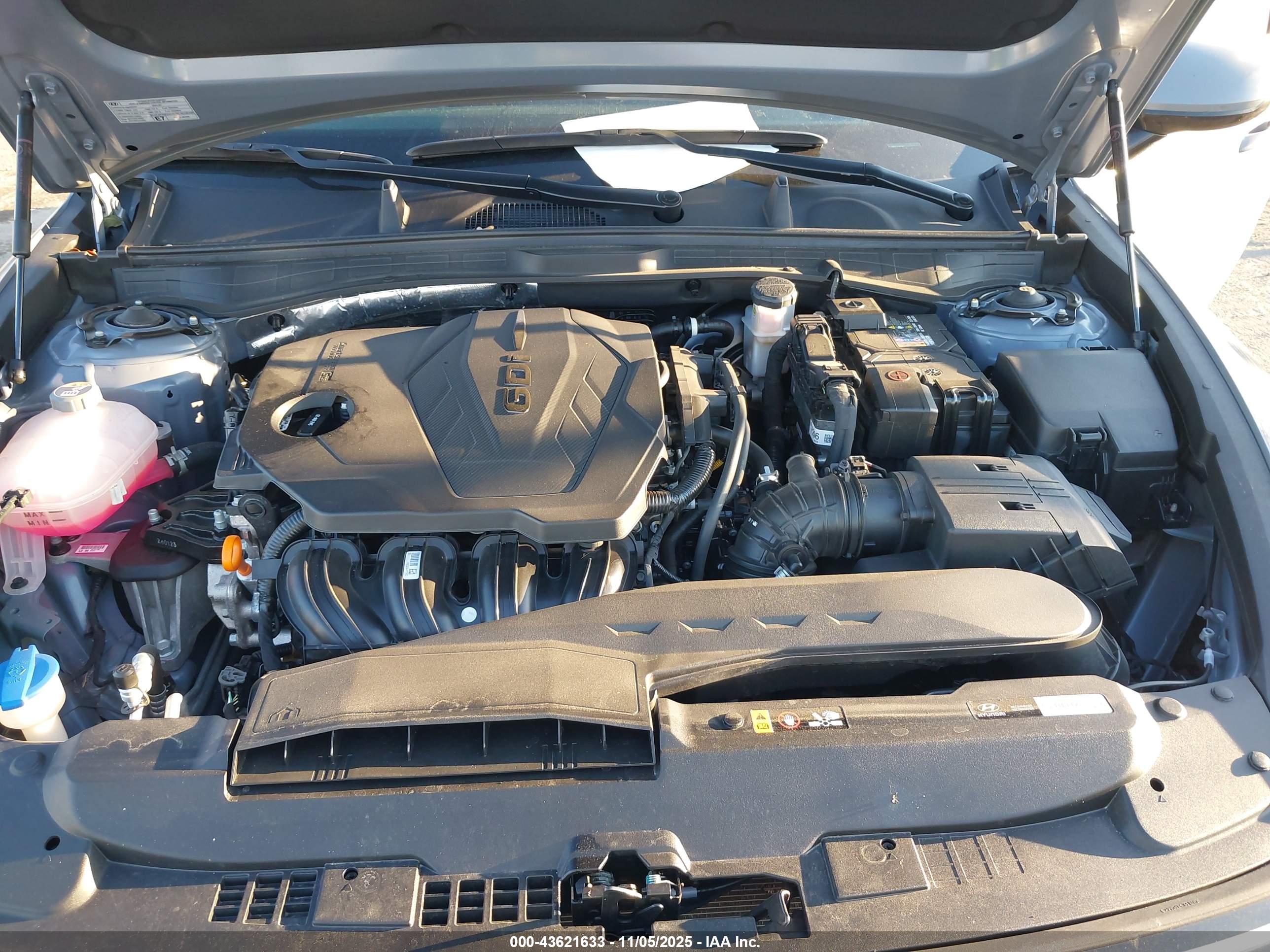 HYUNDAI SONATA image 10