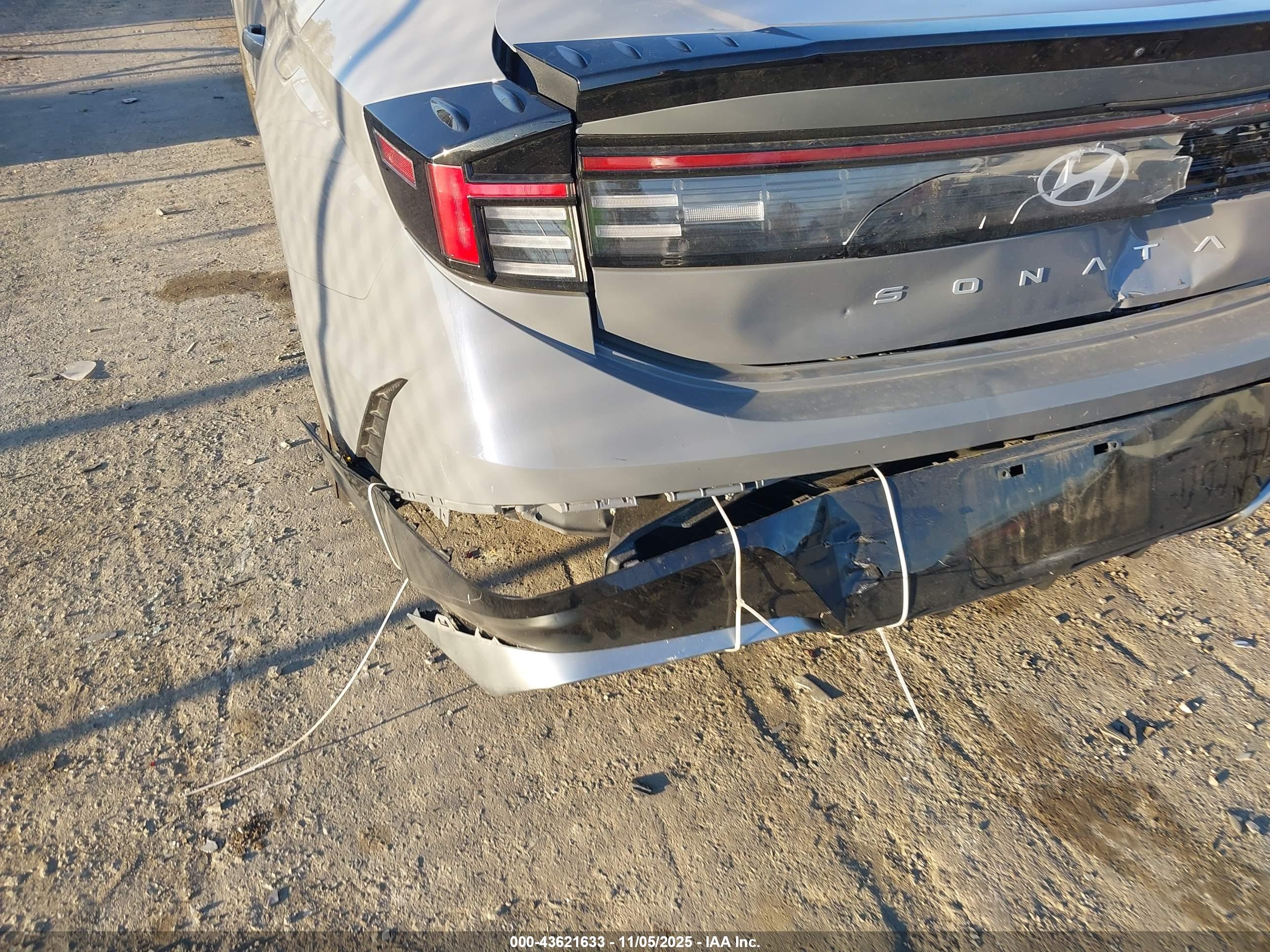 HYUNDAI SONATA image 6