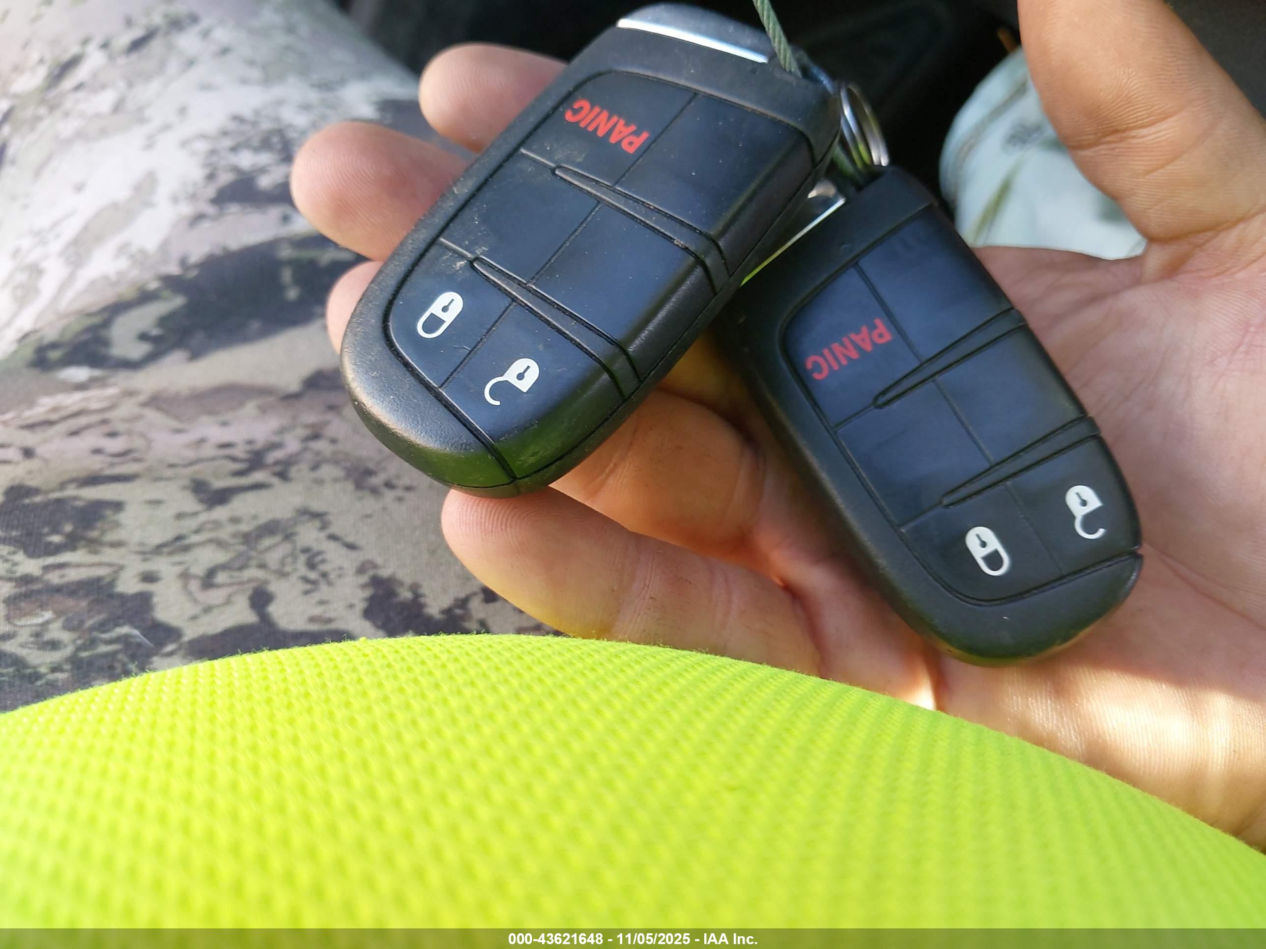 JEEP RENEGADE image 11