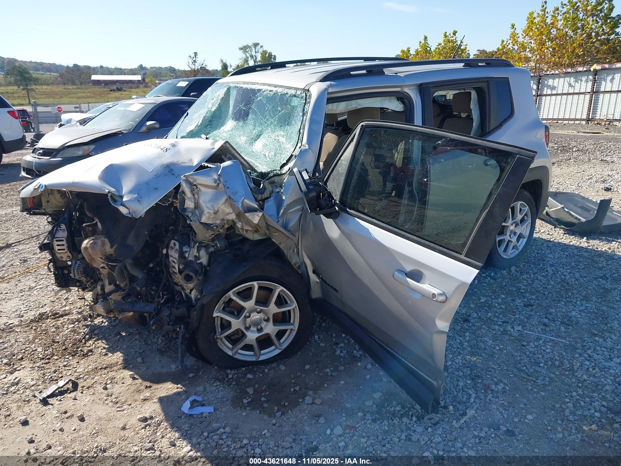 JEEP RENEGADE image 2