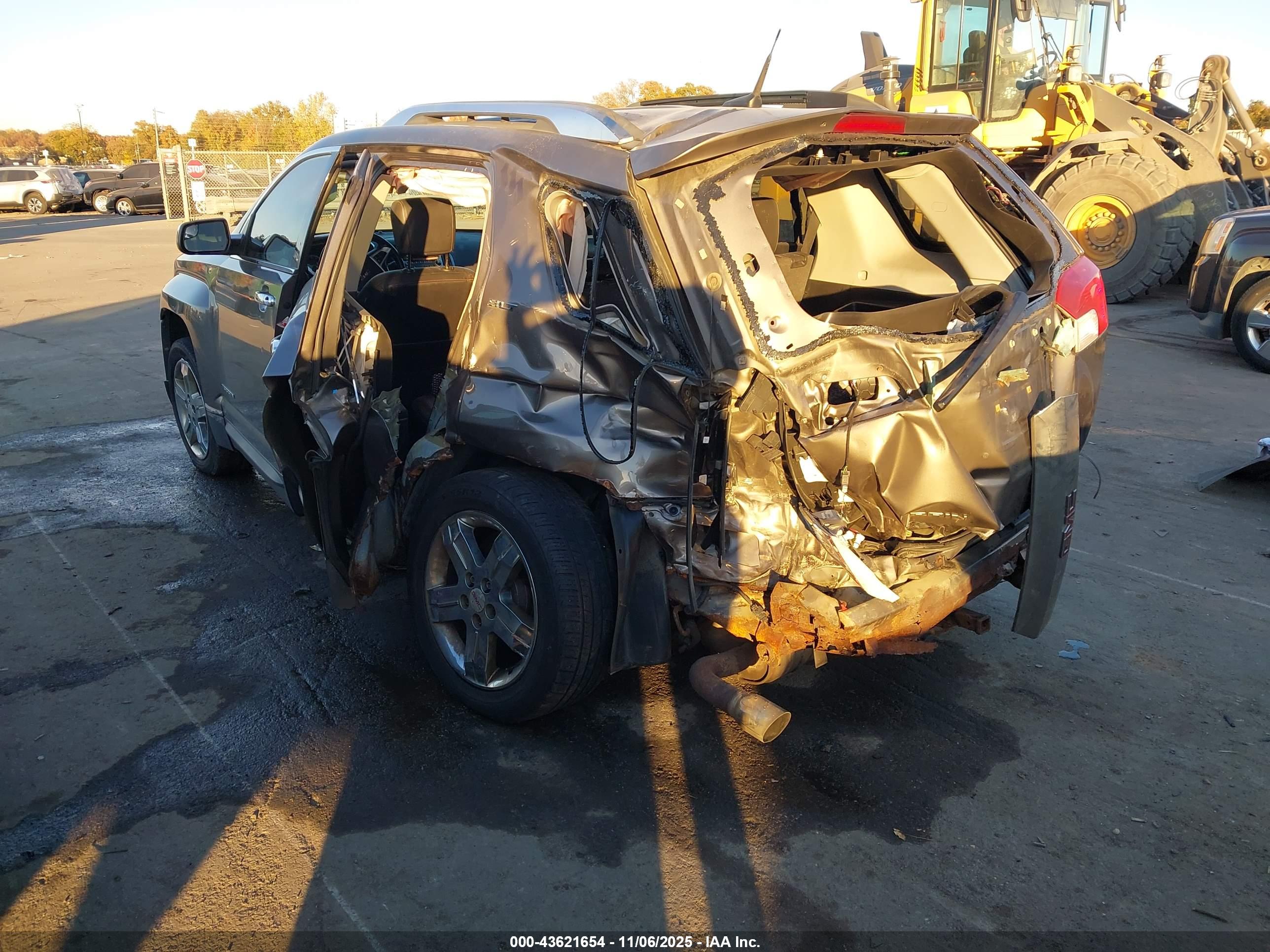 GMC TERRAIN image 3