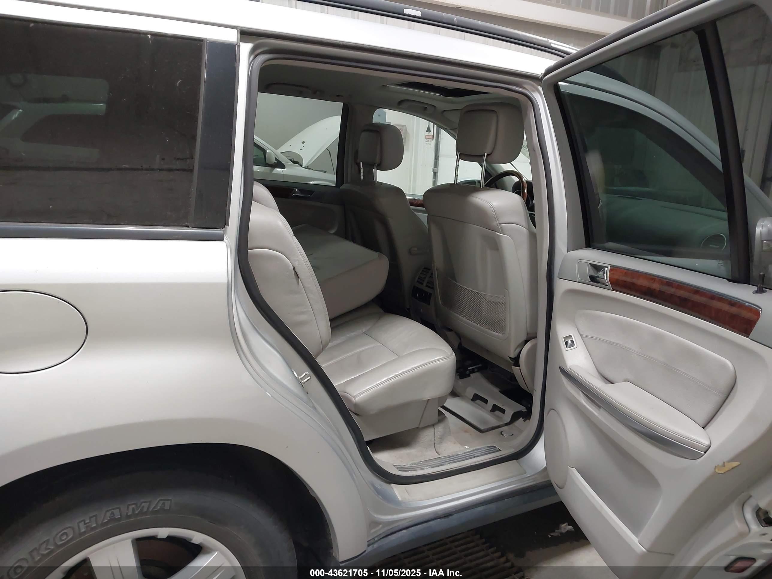 MERCEDES-BENZ GL image 8