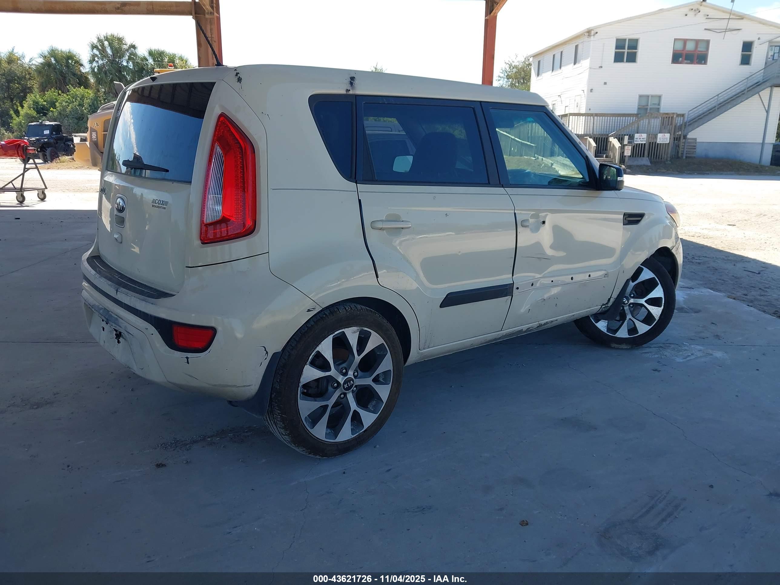 KIA SOUL image 4