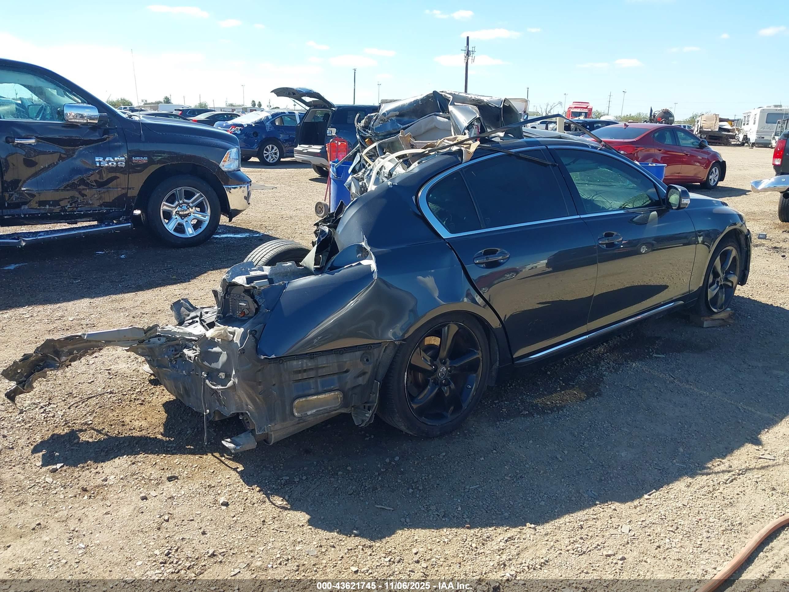 LEXUS GS image 4