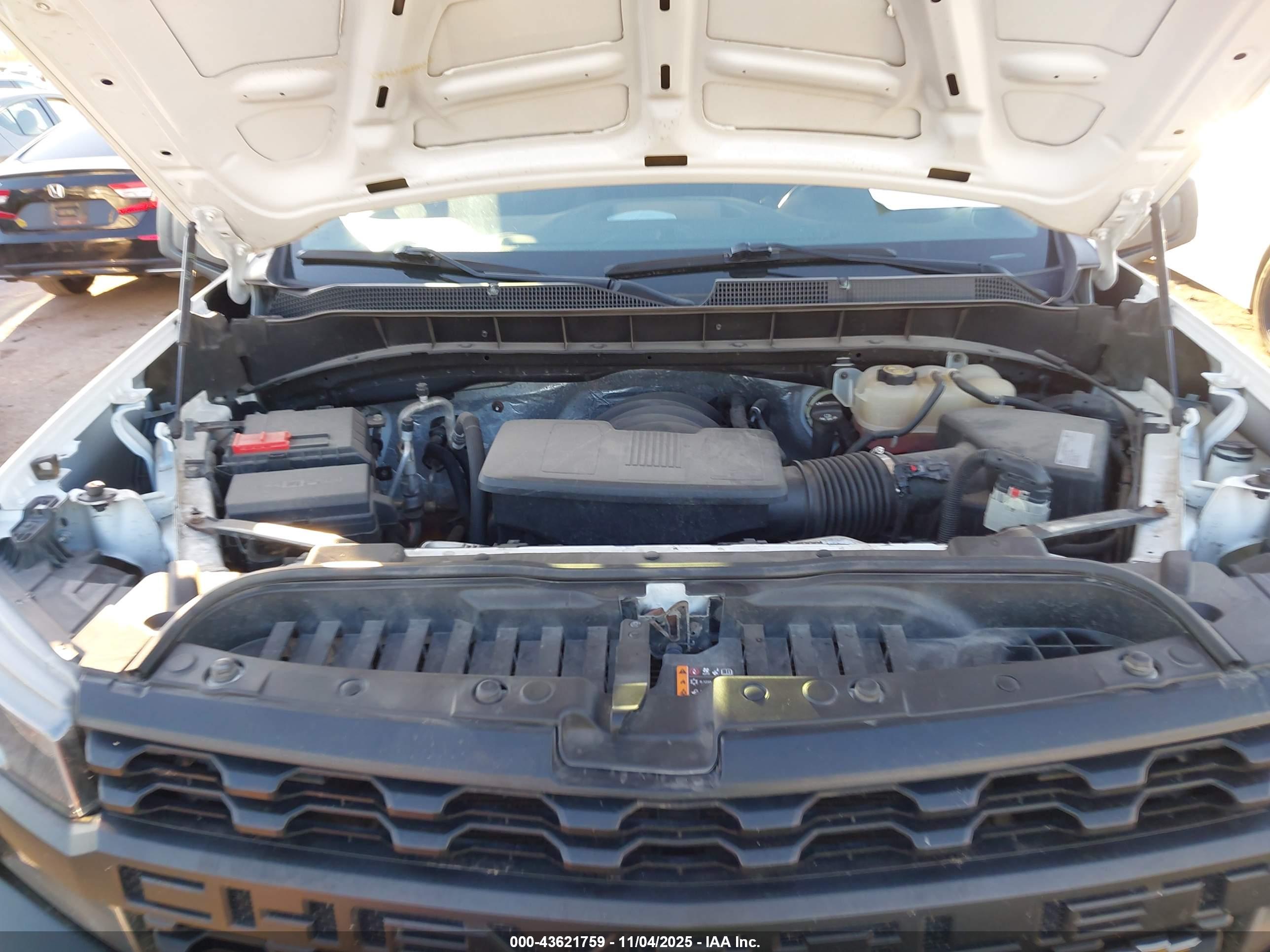 CHEVROLET SILVERADO image 10