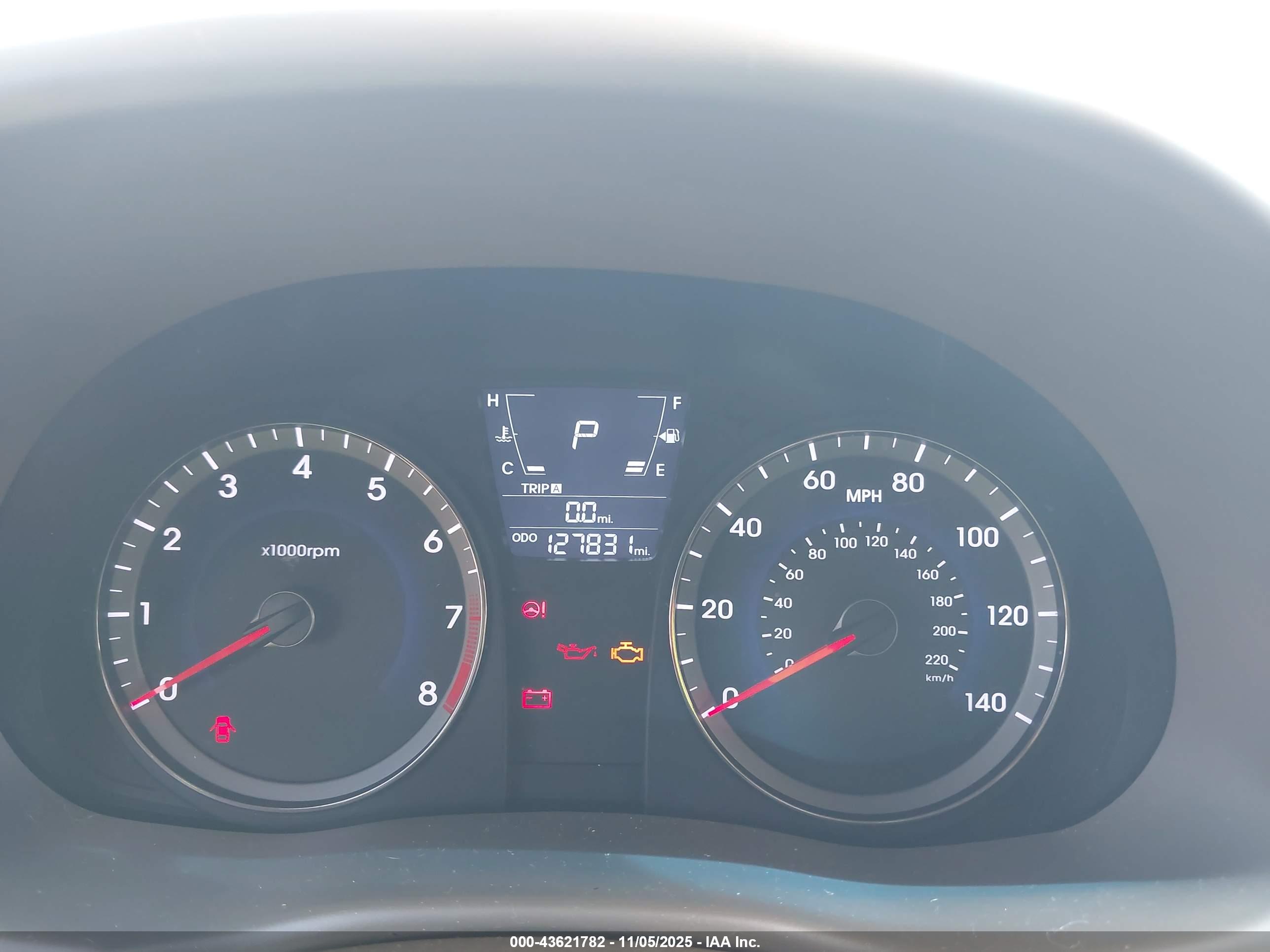 HYUNDAI ACCENT image 7