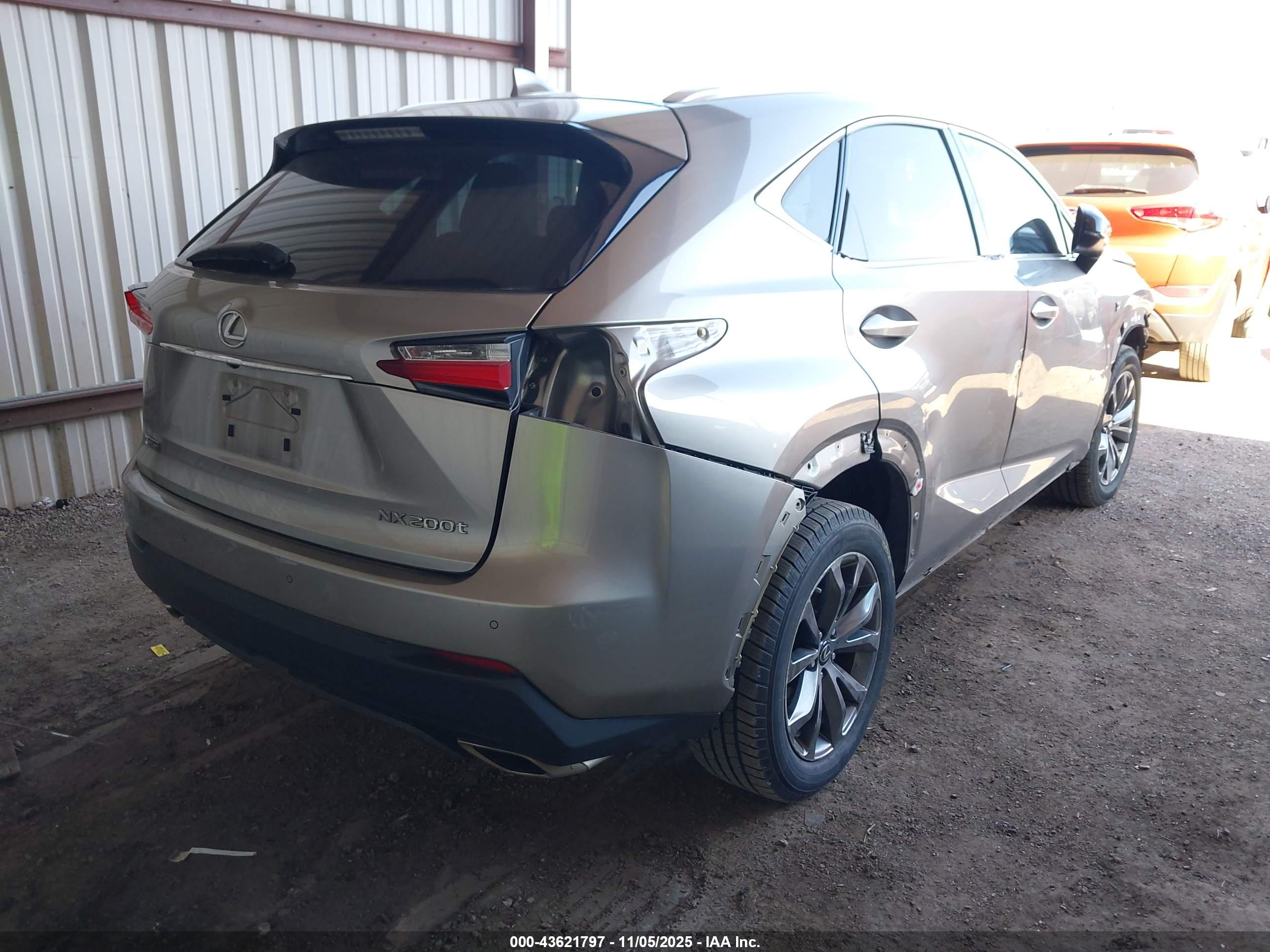 LEXUS NX image 4
