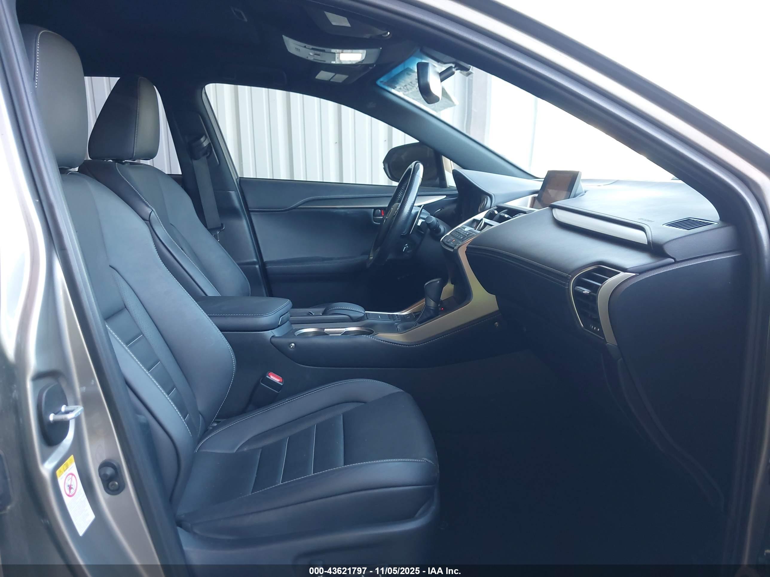 LEXUS NX image 5