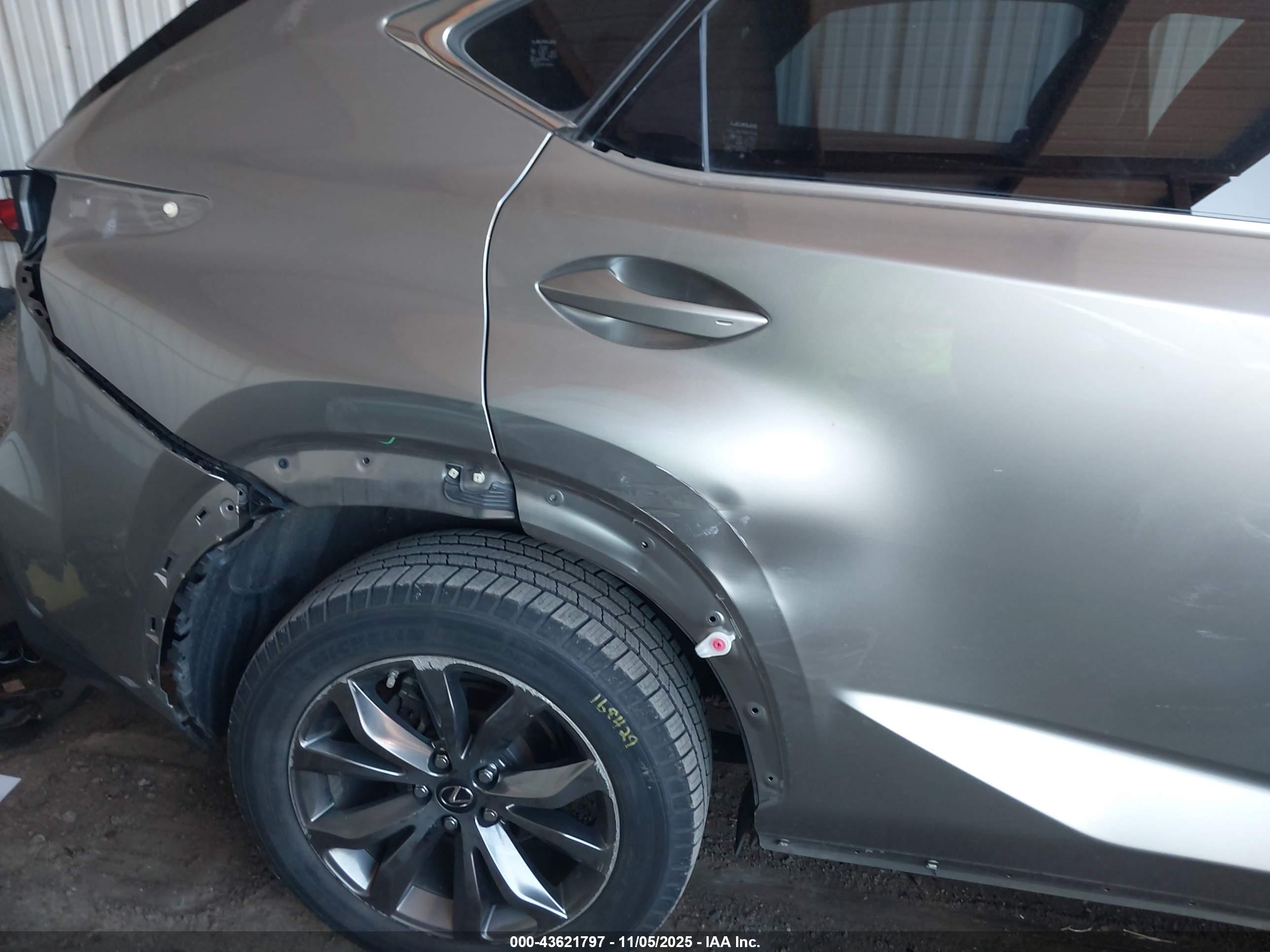 LEXUS NX image 6