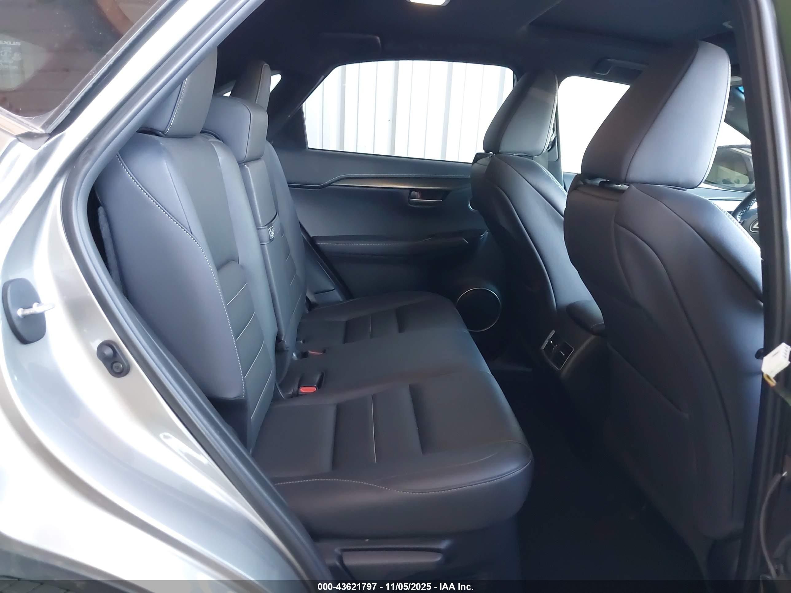 LEXUS NX image 8