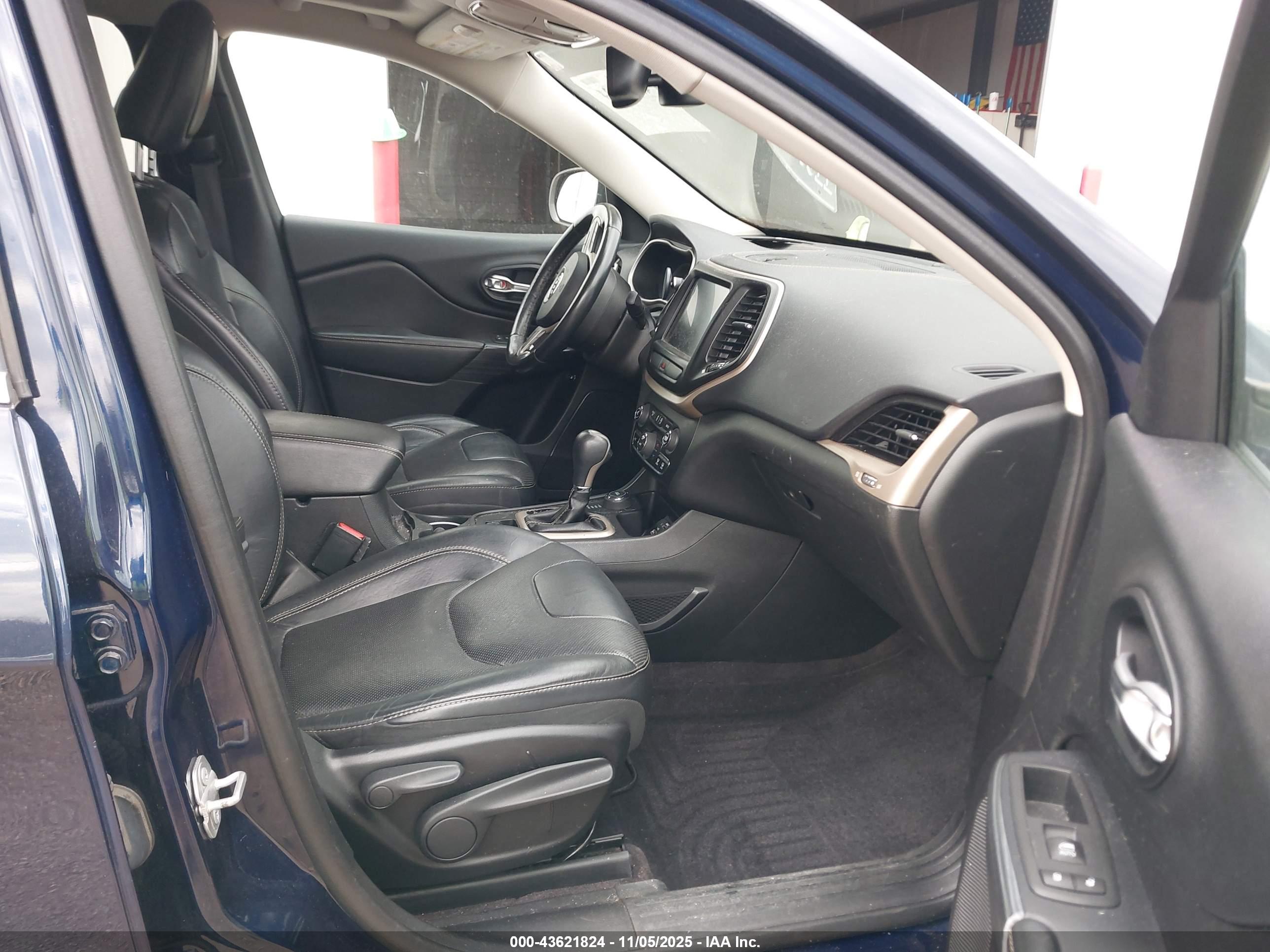 JEEP CHEROKEE image 5
