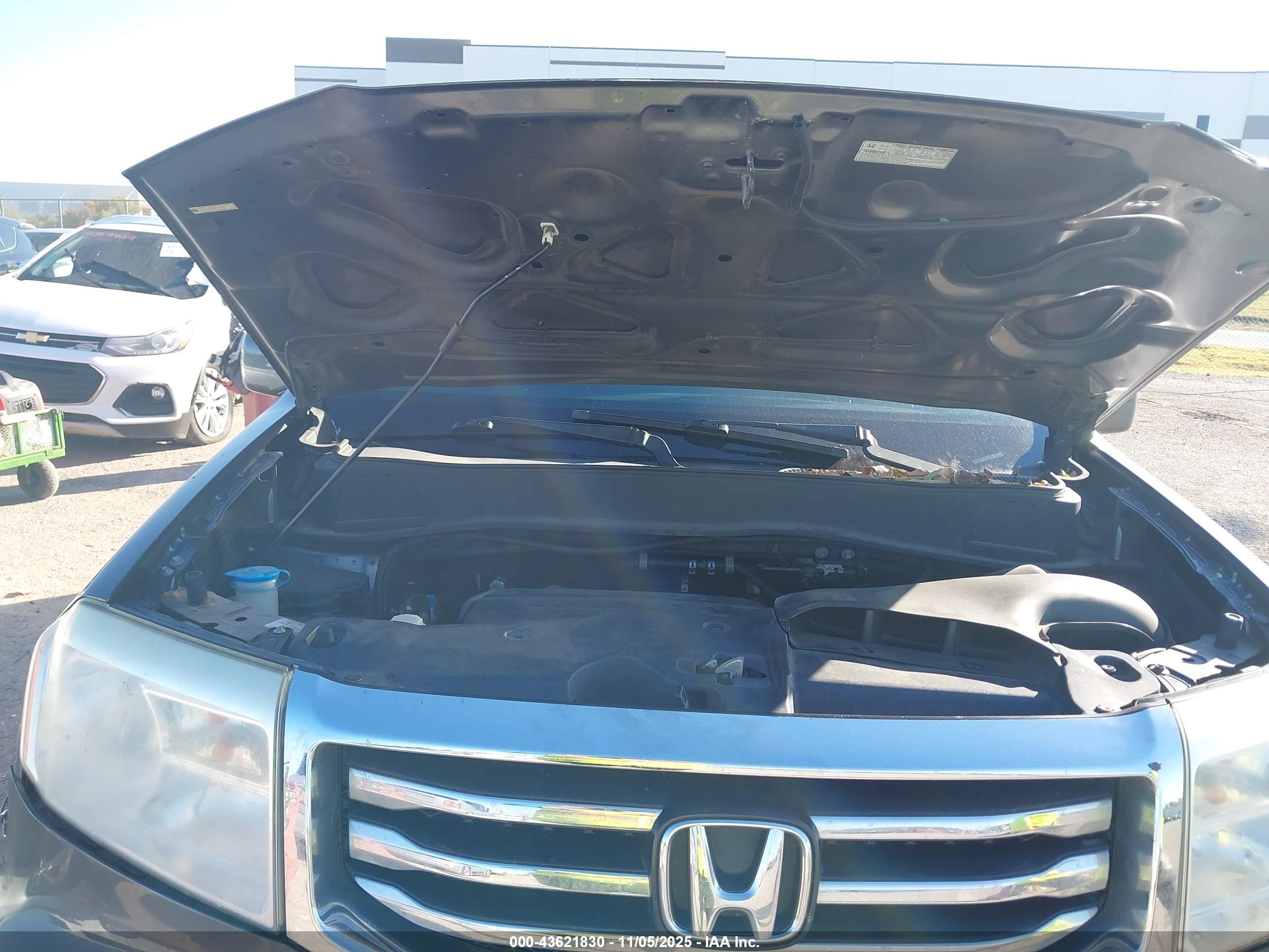 HONDA PILOT image 10